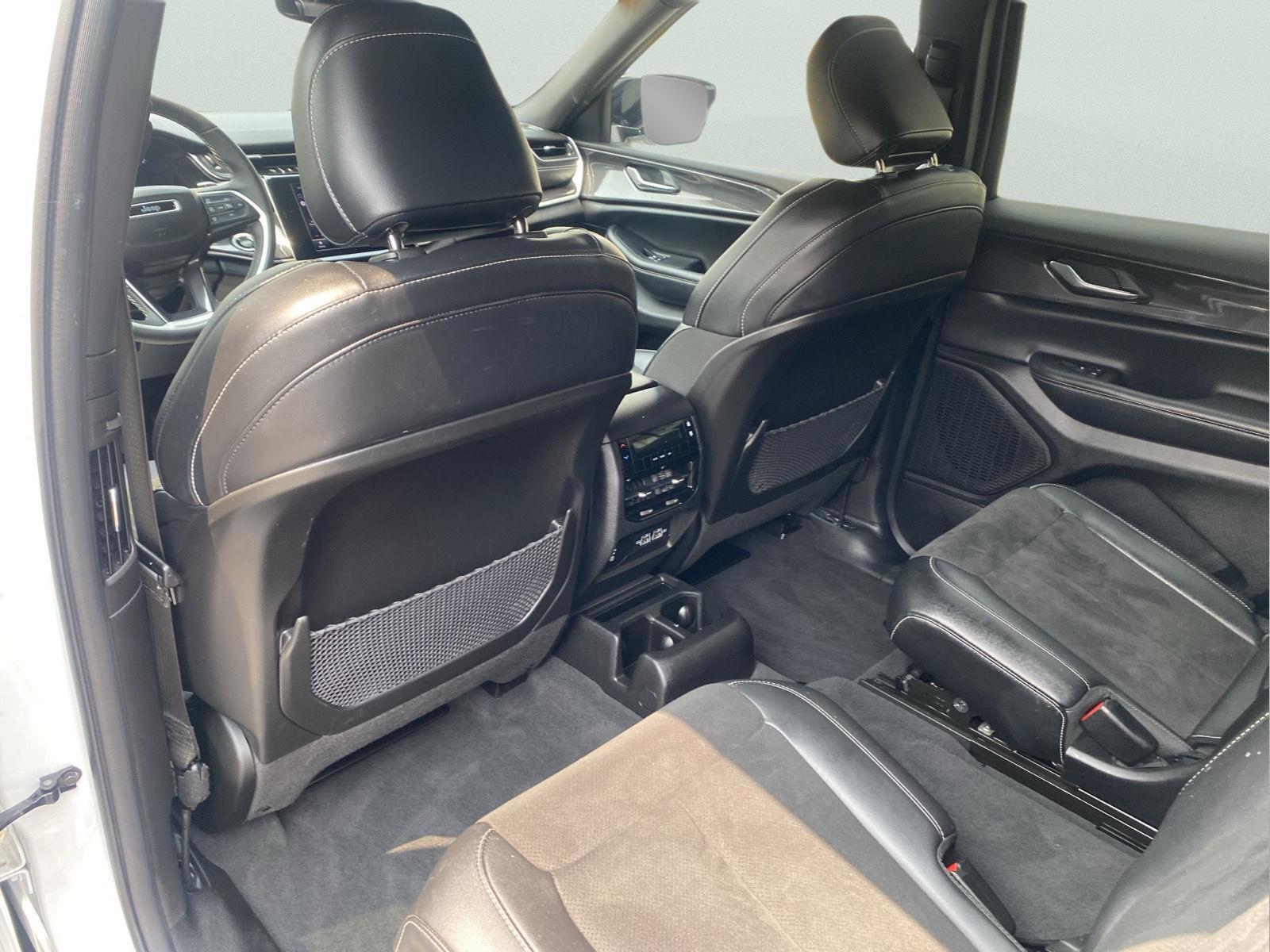 2023 Jeep Grand Cherokee L Altitude at Three Rivers CJD