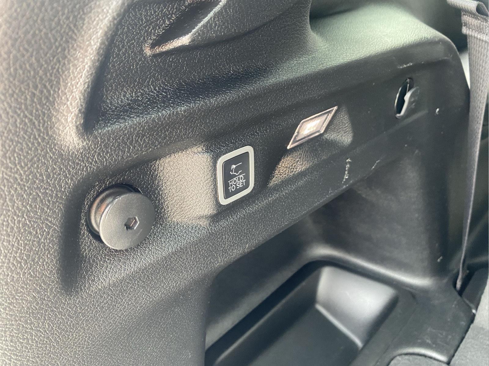 2023 Jeep Grand Cherokee L Altitude at Three Rivers CJD