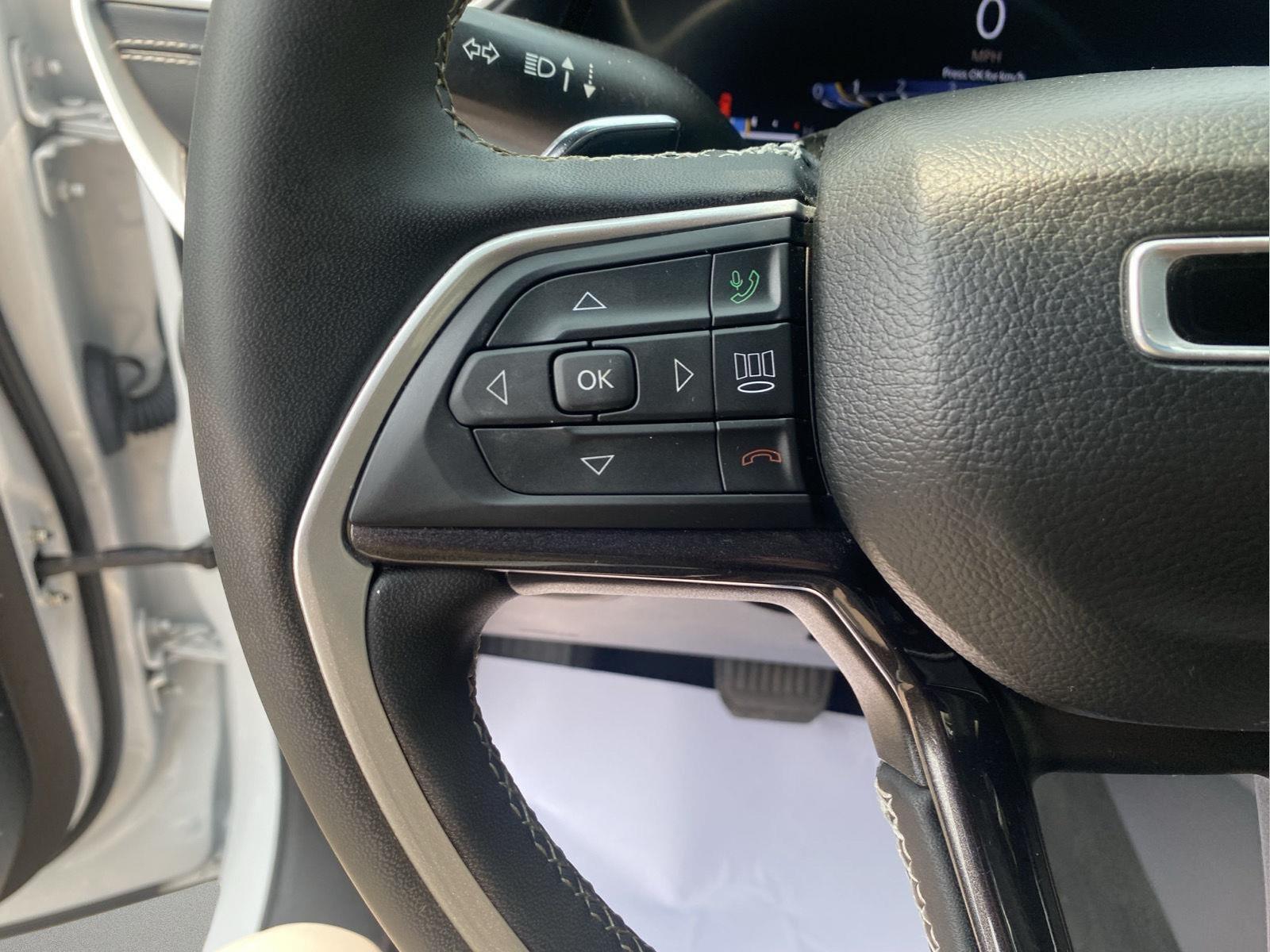 2023 Jeep Grand Cherokee L Altitude at Three Rivers CJD