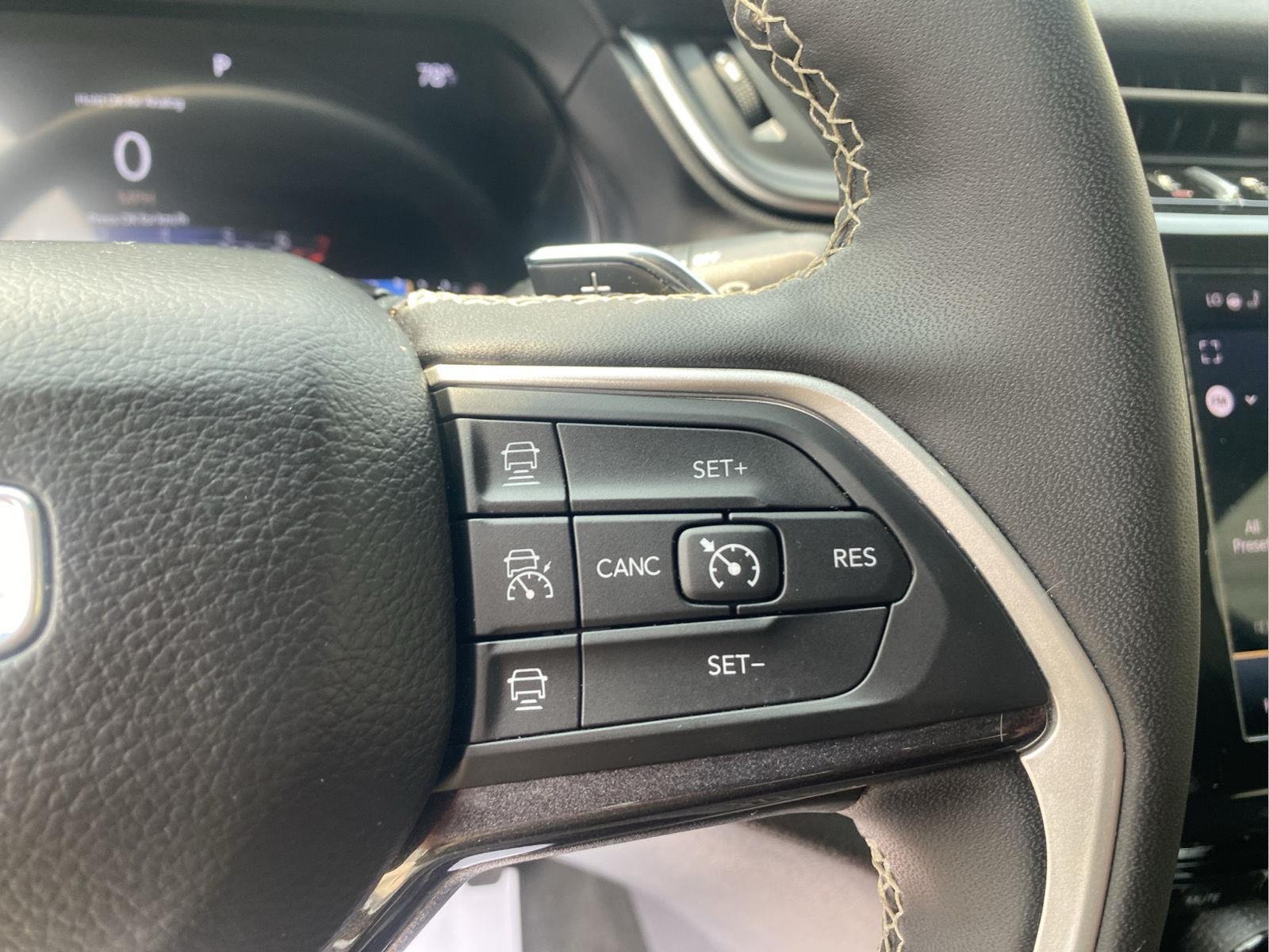 2023 Jeep Grand Cherokee L Altitude at Three Rivers CJD