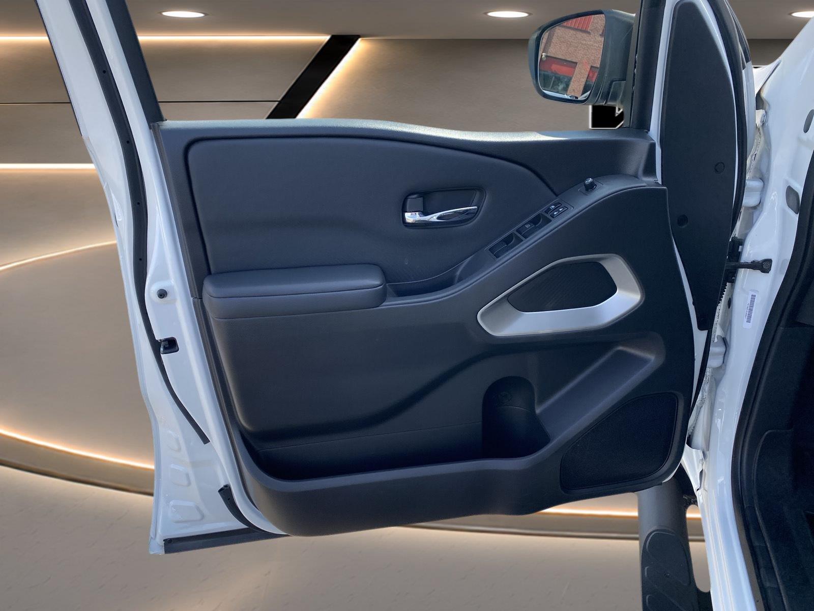 2022 Nissan Frontier PRO-4X at Solomon Chevrolet