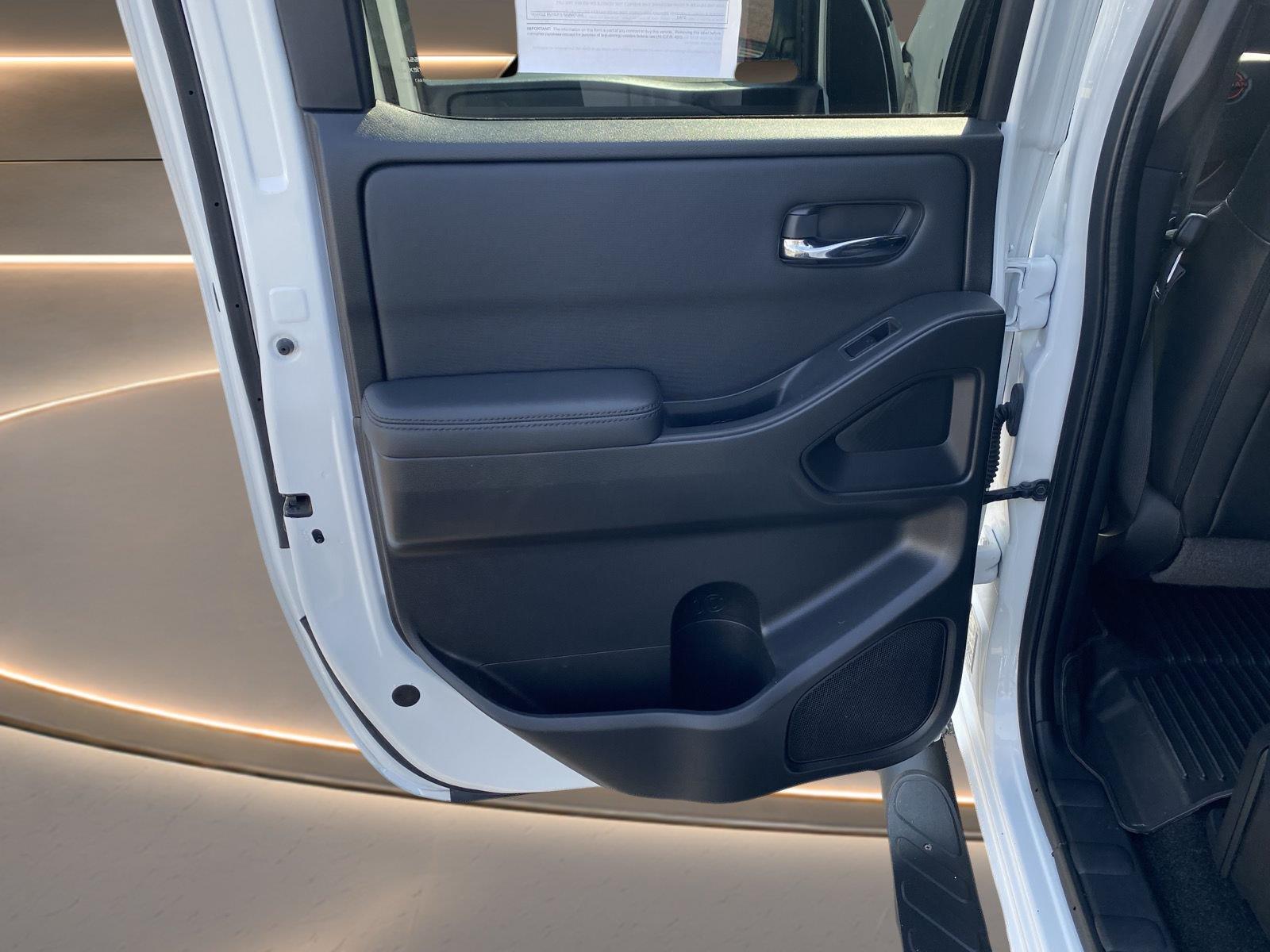 2022 Nissan Frontier PRO-4X at Solomon Chevrolet