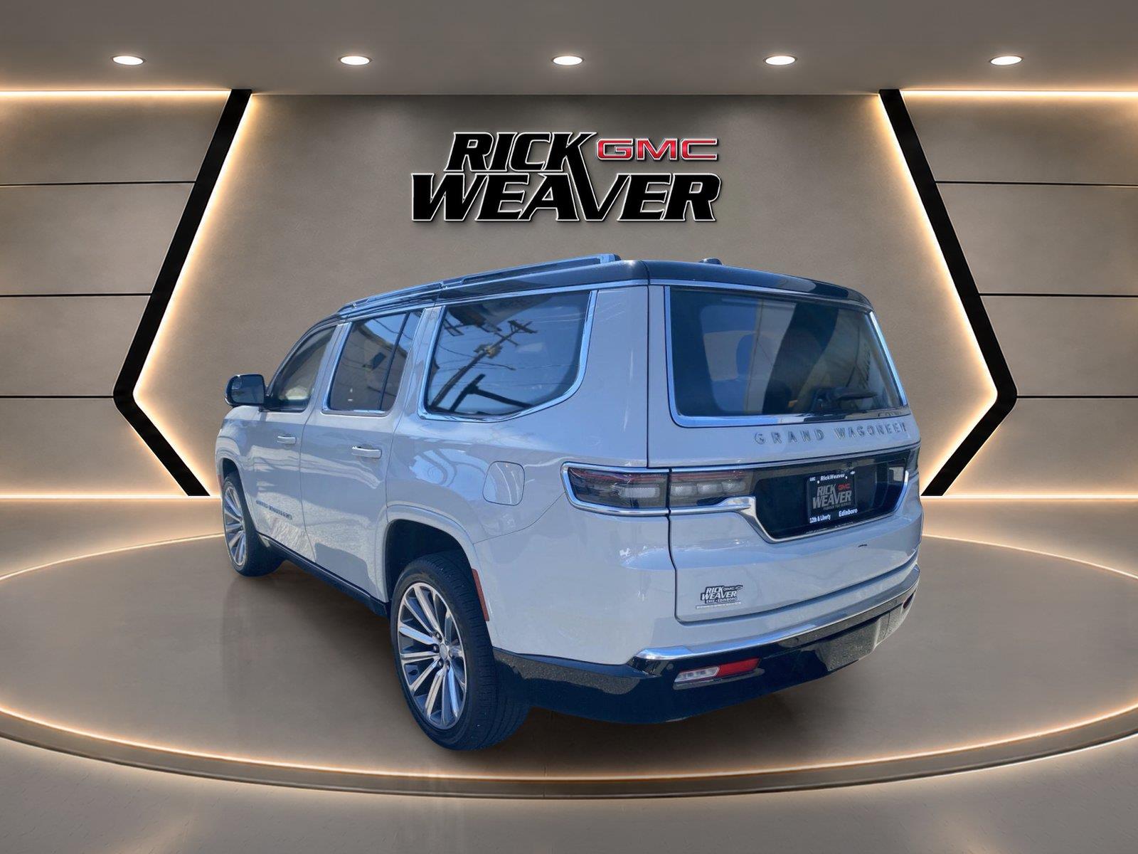 2022 Jeep Grand Wagoneer Series II - 3