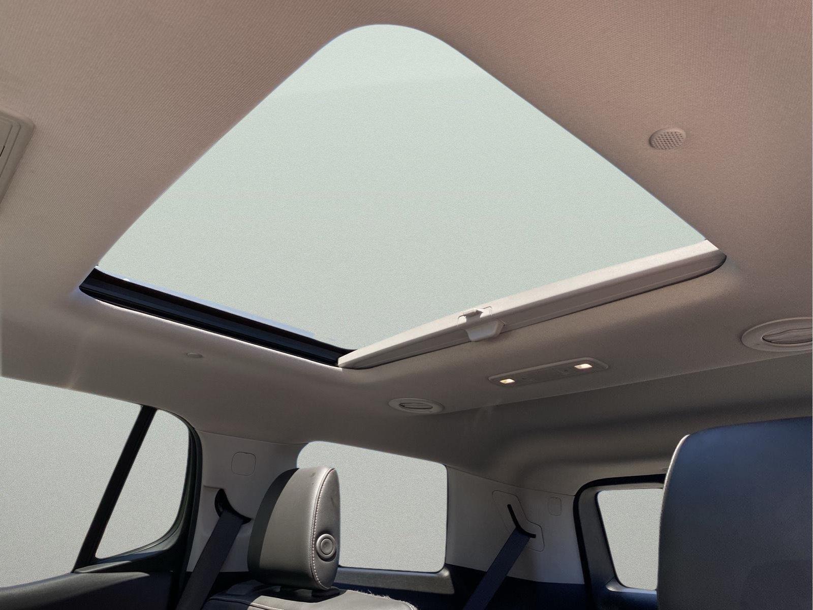 2019 GMC Acadia SLT at McCandless Ford