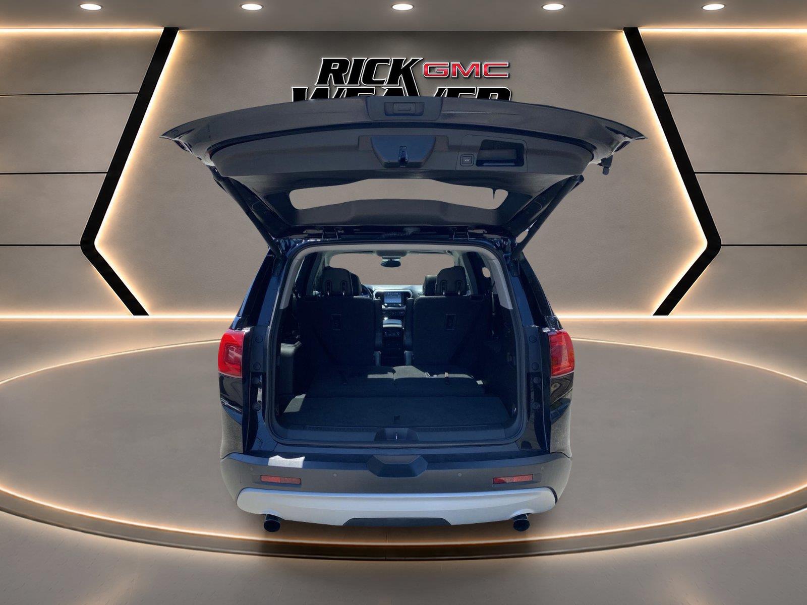 2019 GMC Acadia SLT at McCandless Ford