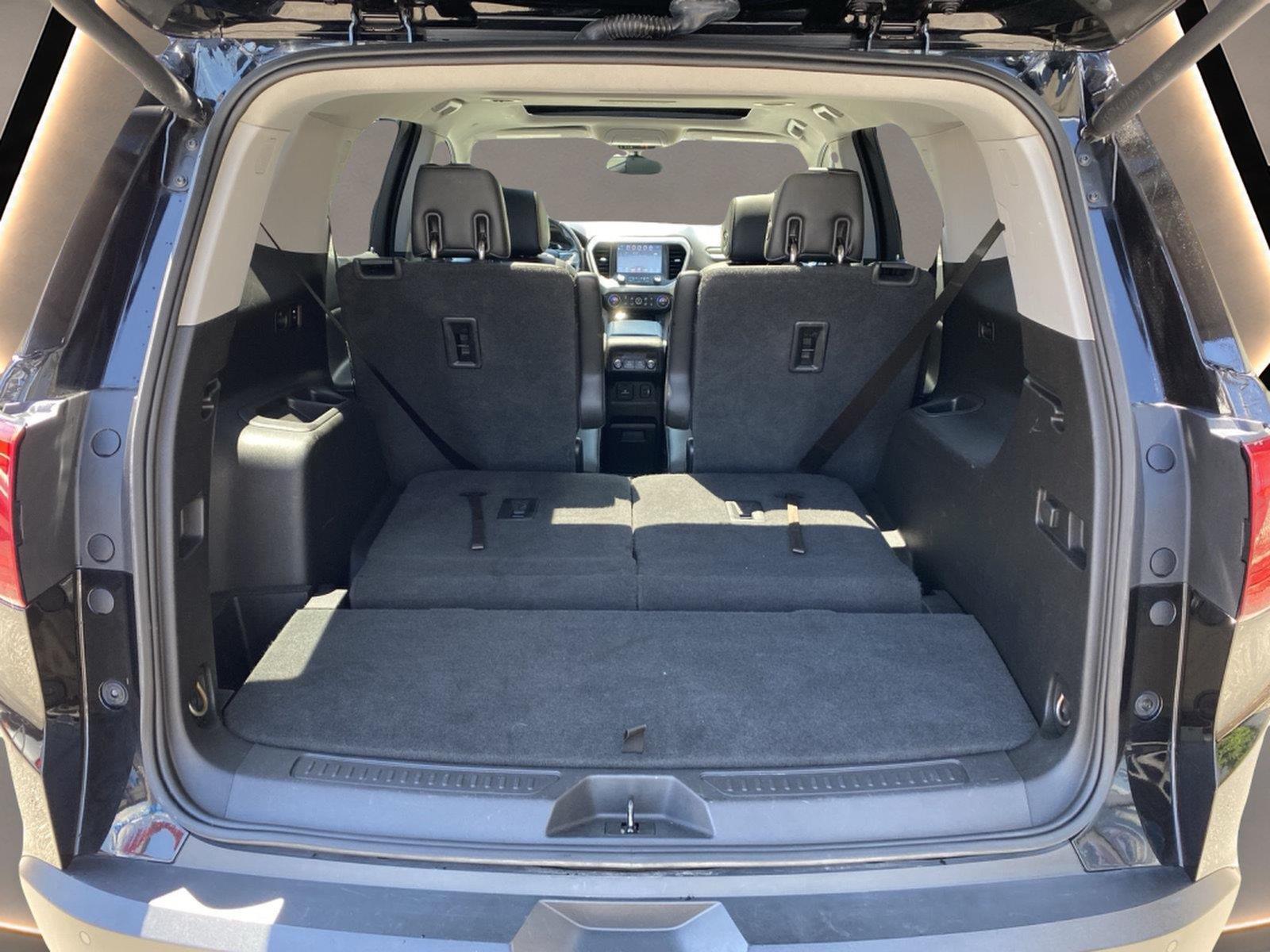 2019 GMC Acadia SLT at McCandless Ford