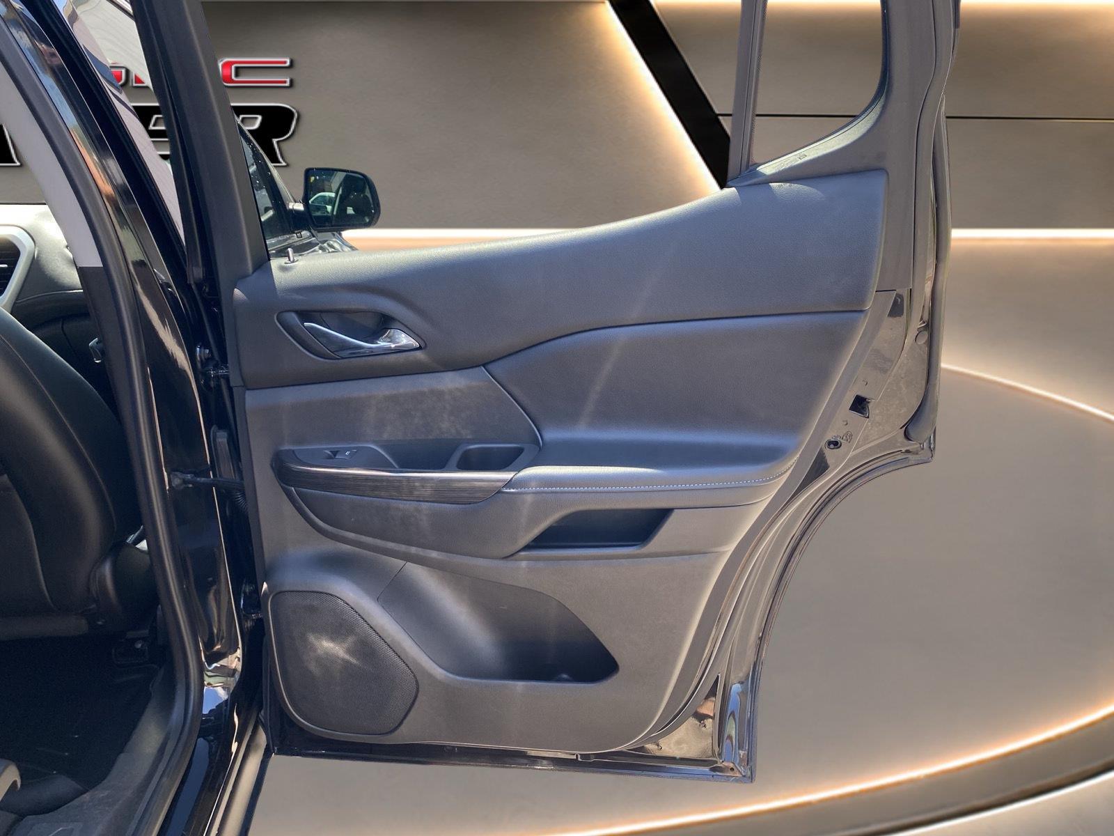 2019 GMC Acadia SLT at McCandless Ford