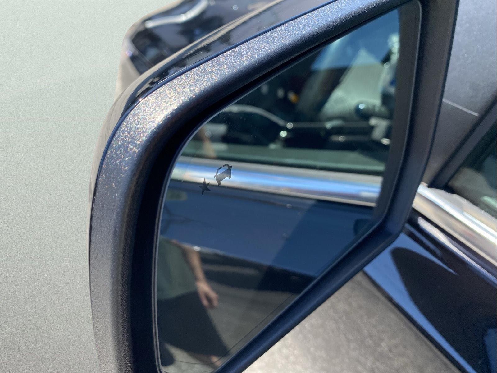 2019 GMC Acadia SLT at McCandless Ford