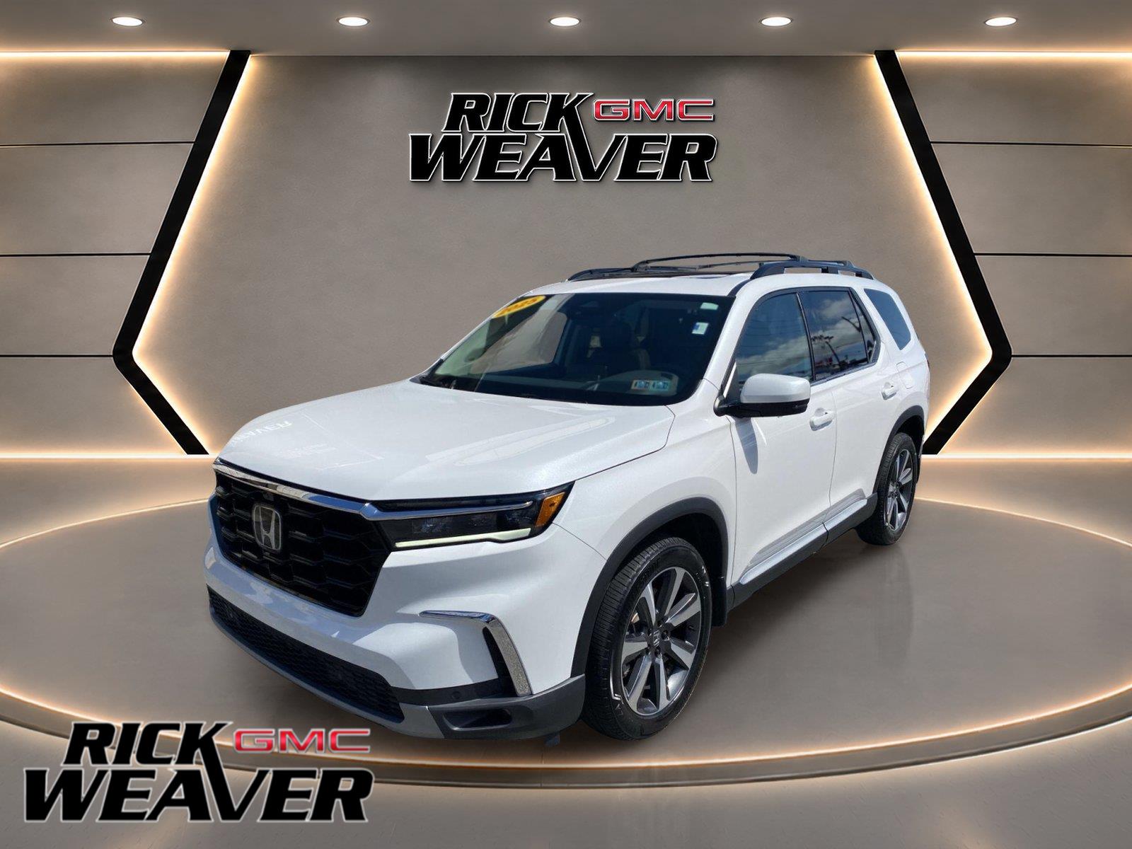 Platinum White Pearl 2025 Honda Pilot SUV / Crossover All-Wheel Drive Automatic