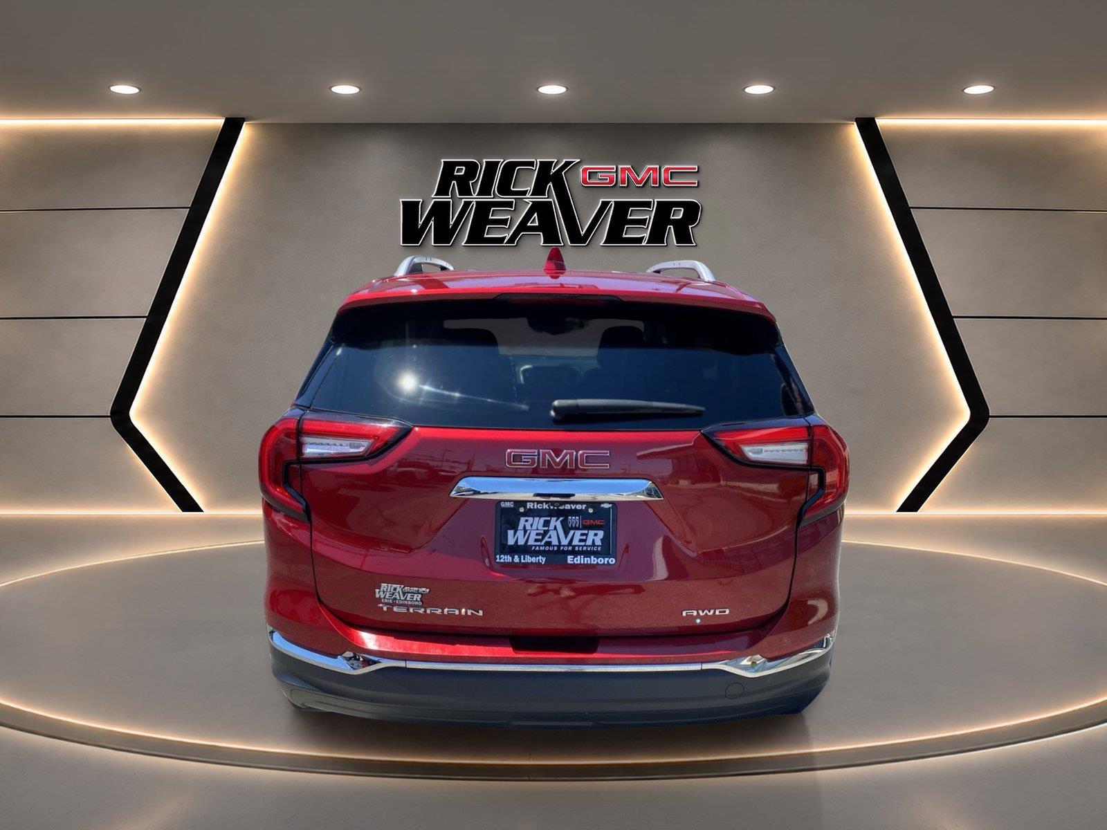 2022 GMC Terrain SLT at Joe Ball GMC