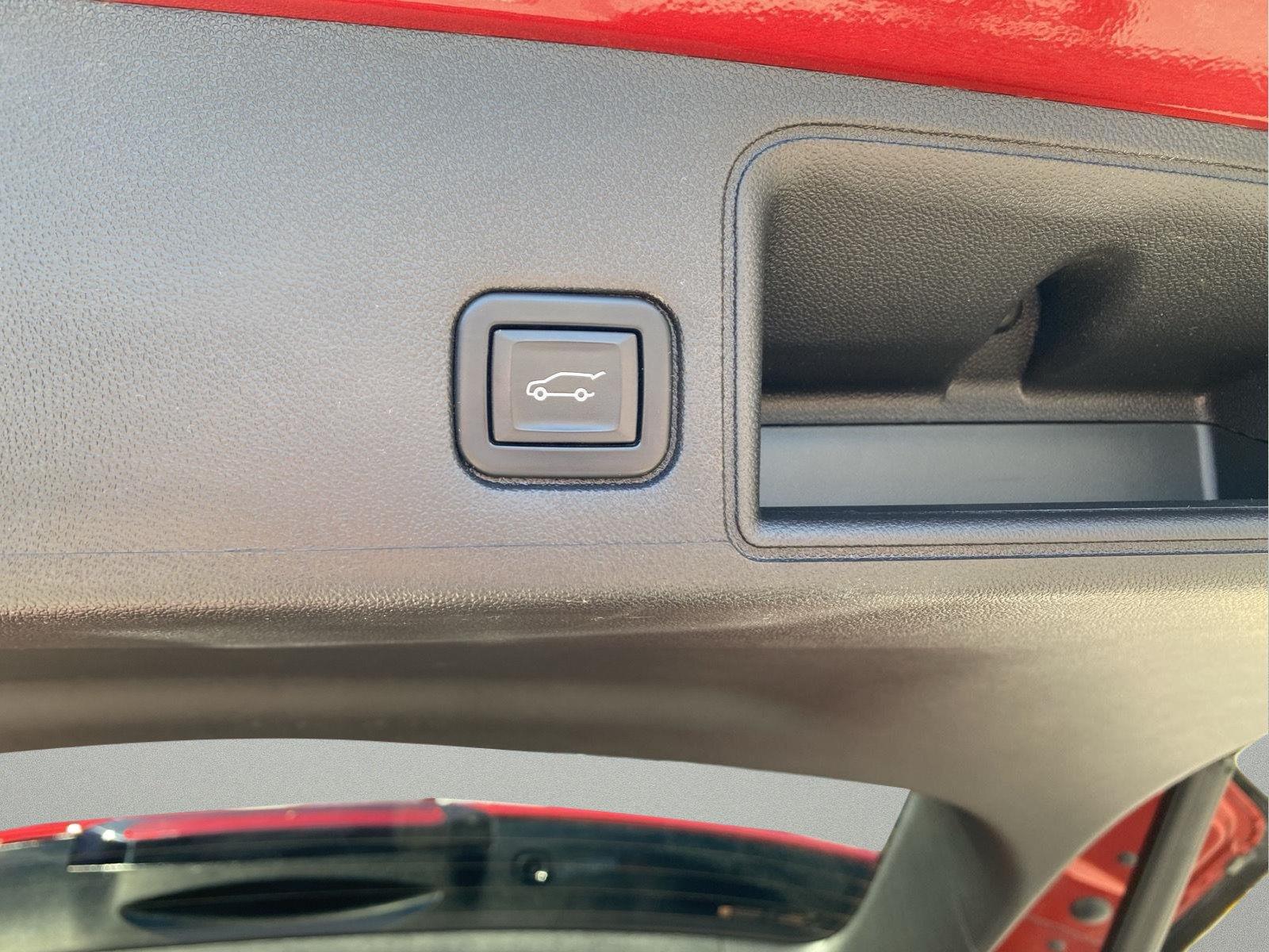 2022 GMC Terrain SLT at Joe Ball GMC