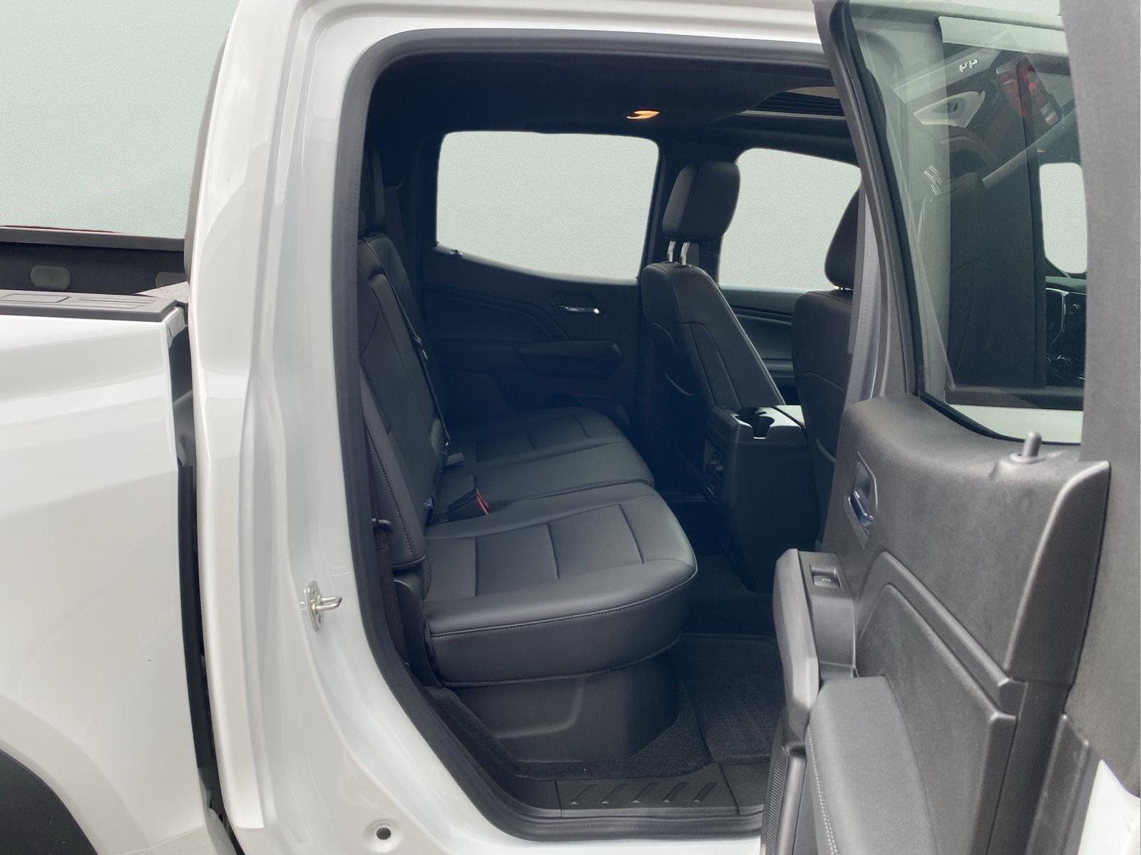 2026 GMC Canyon 4WD Elevation at Joe Ball GMC
