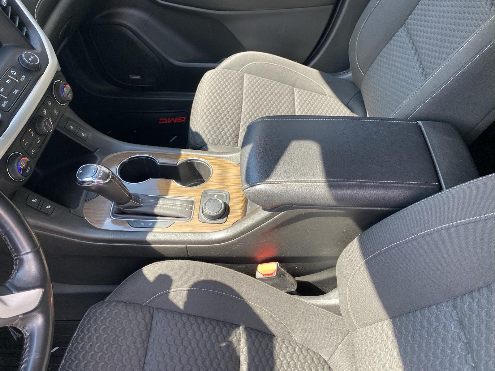 2019 GMC Acadia SLE at McCandless Ford