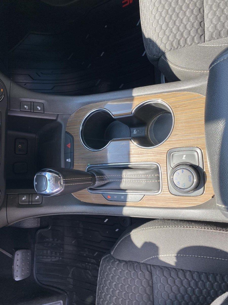 2019 GMC Acadia SLE at McCandless Ford