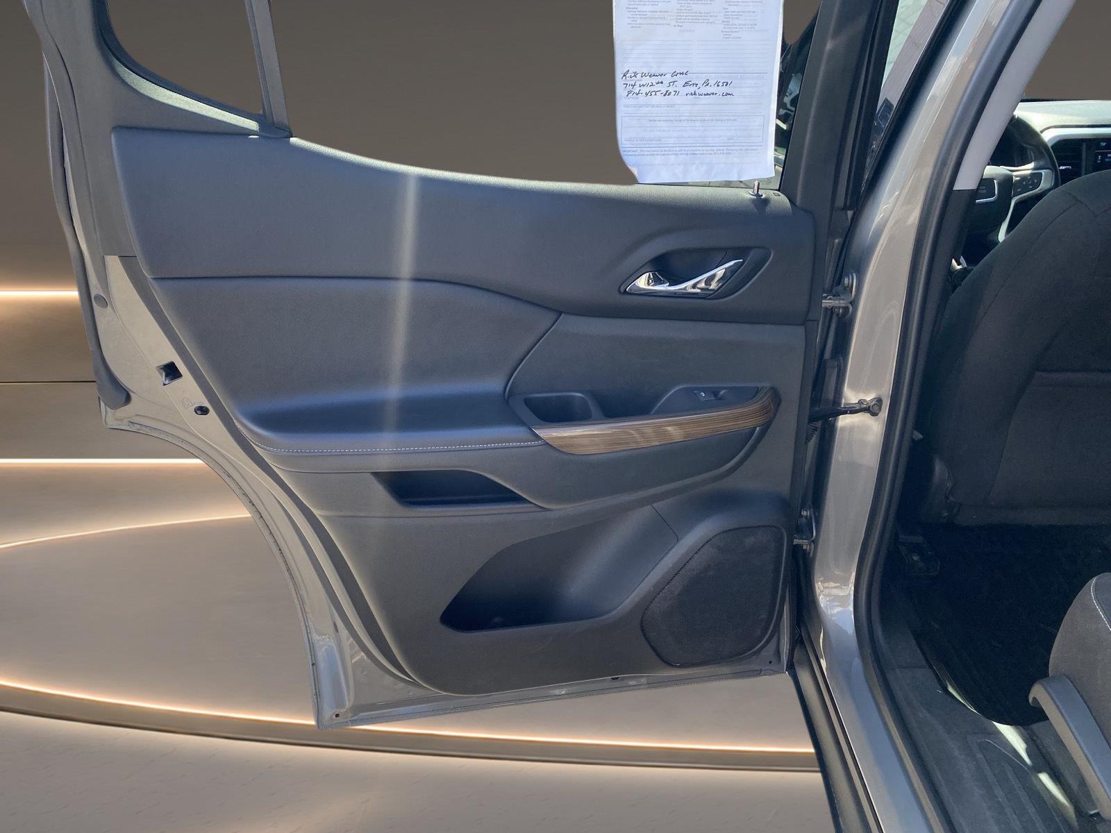 2019 GMC Acadia SLE at McCandless Ford