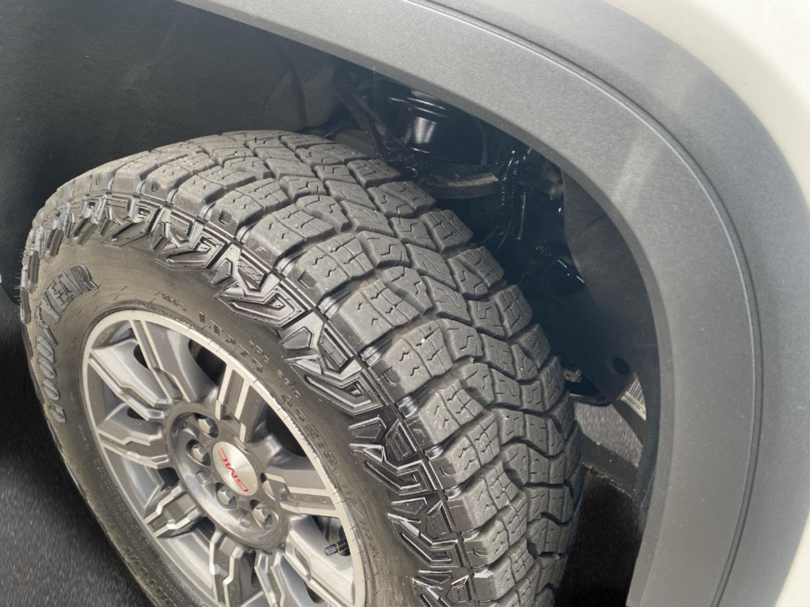 2025 GMC Sierra 1500 AT4 at Joe Ball GMC