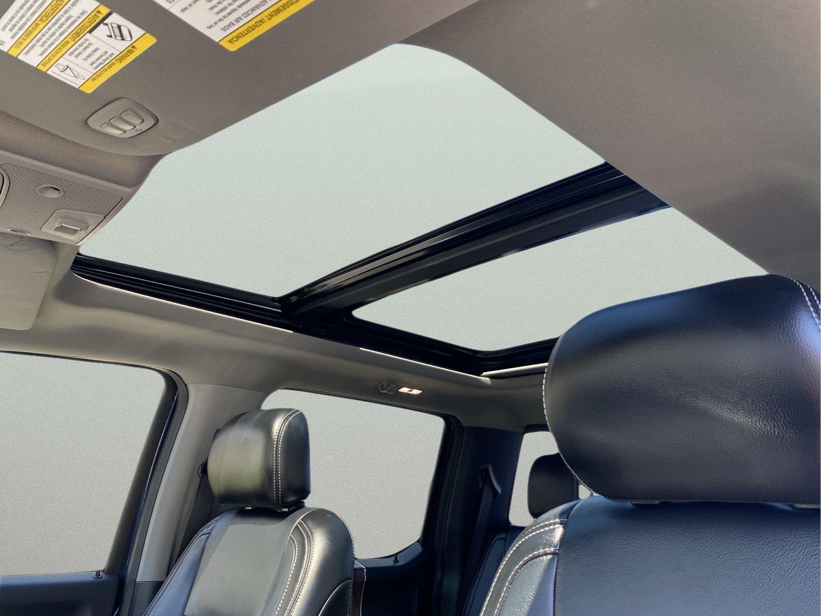 2019 Ford F-150 LARIAT at Lake View Ford