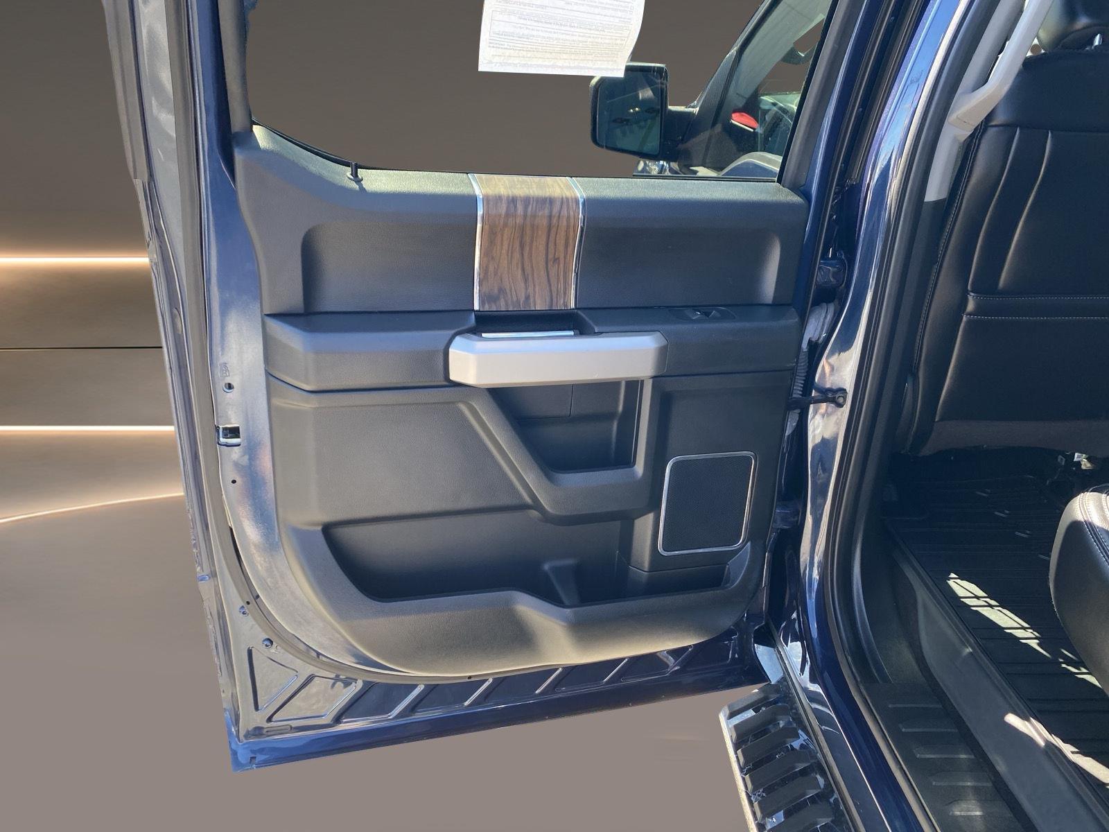 2019 Ford F-150 LARIAT at Lake View Ford