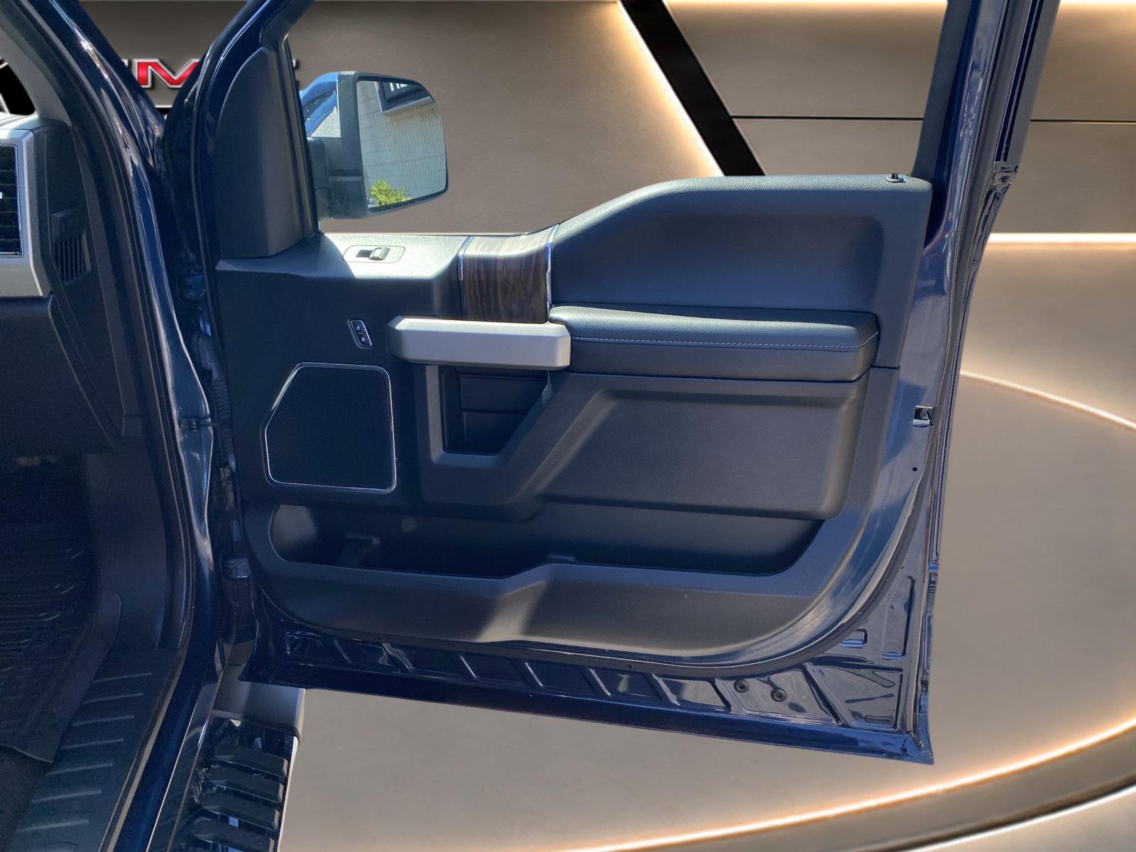 2019 Ford F-150 LARIAT at Lake View Ford
