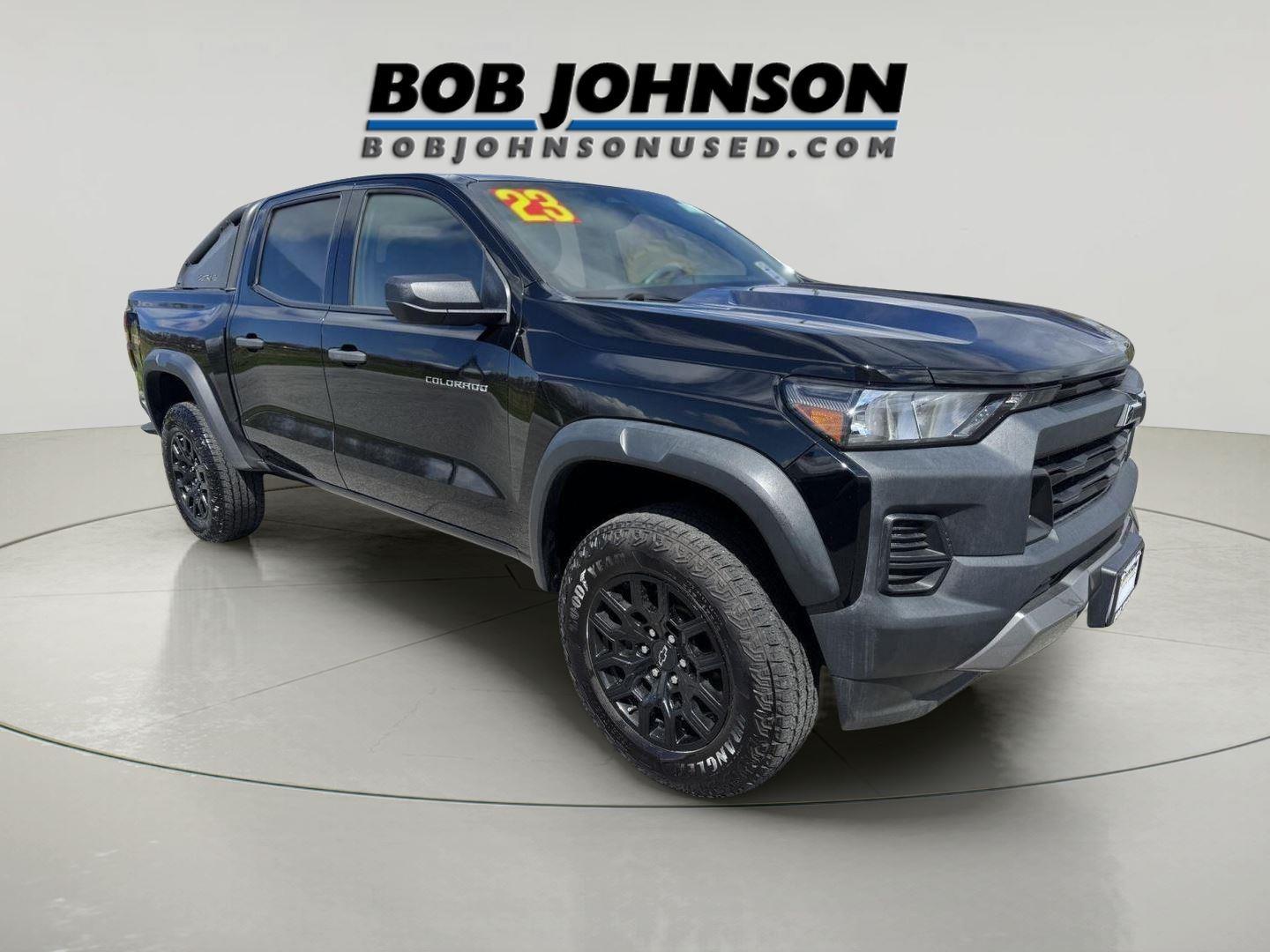 Black 2023 Chevrolet Colorado Trail Boss Crew Cab 4WD Pickup Truck Four-Wheel Drive 8-Speed Automatic