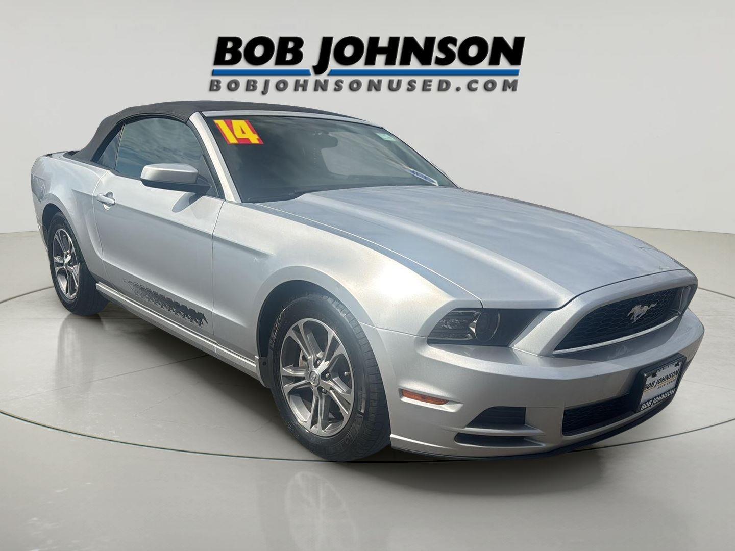 Ingot Silver Metallic 2014 Ford Mustang V6 Premium Convertible RWD Convertible Rear-Wheel Drive 6-Speed Automatic