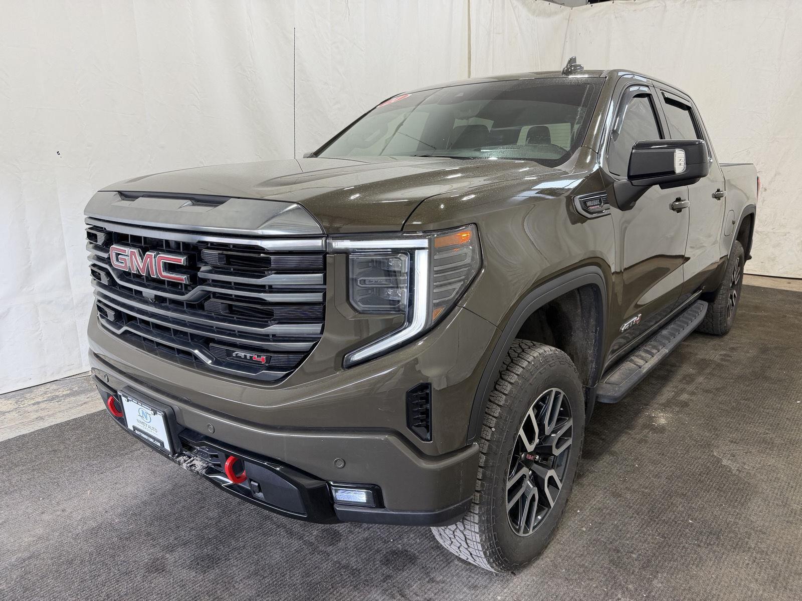 2024 GMC Sierra 1500 AT4 Crew Cab 4WD