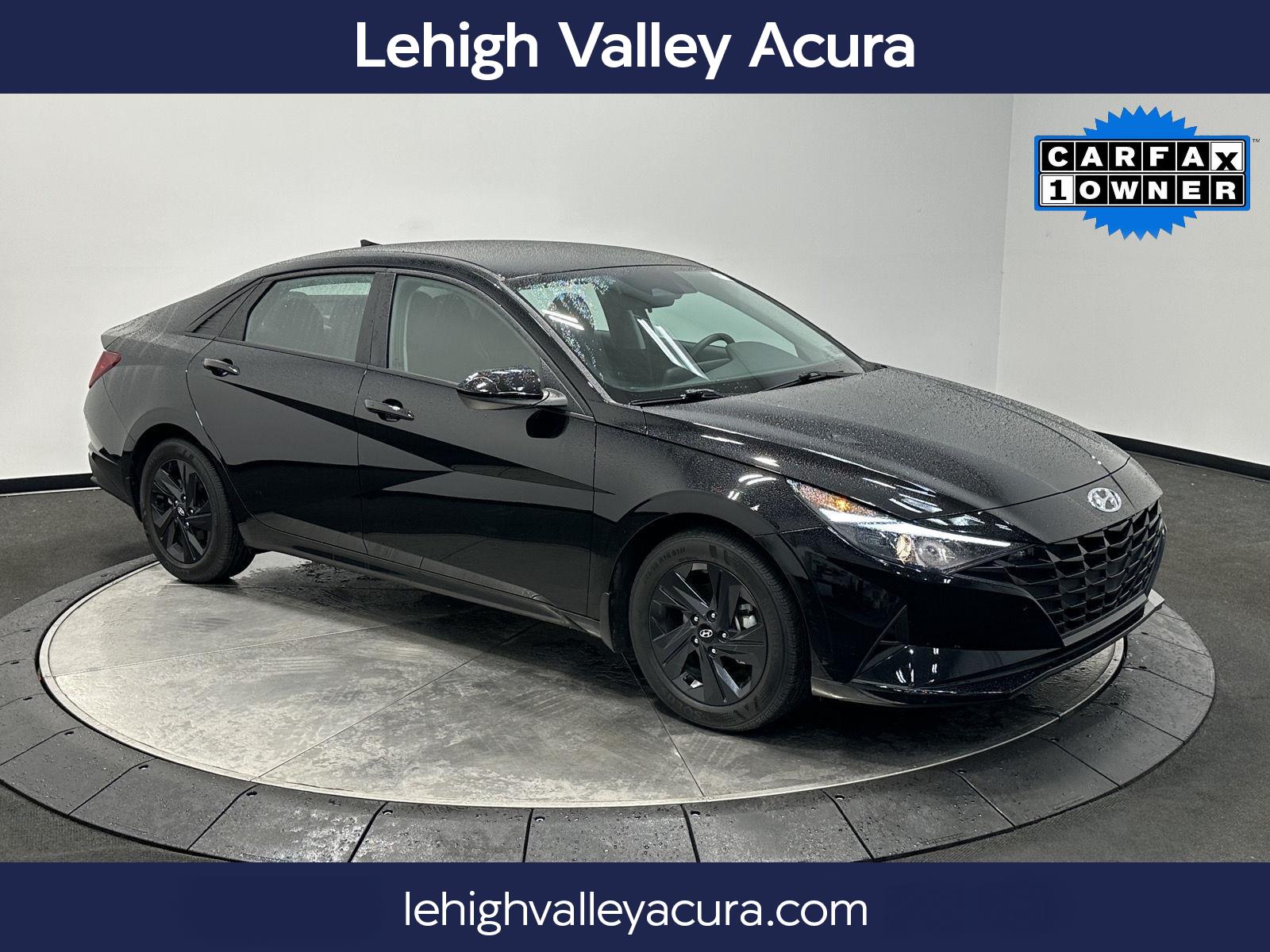 Phantom Black 2023 Hyundai Elantra SEL FWD Sedan Front-Wheel Drive Continuously Variable Transmission