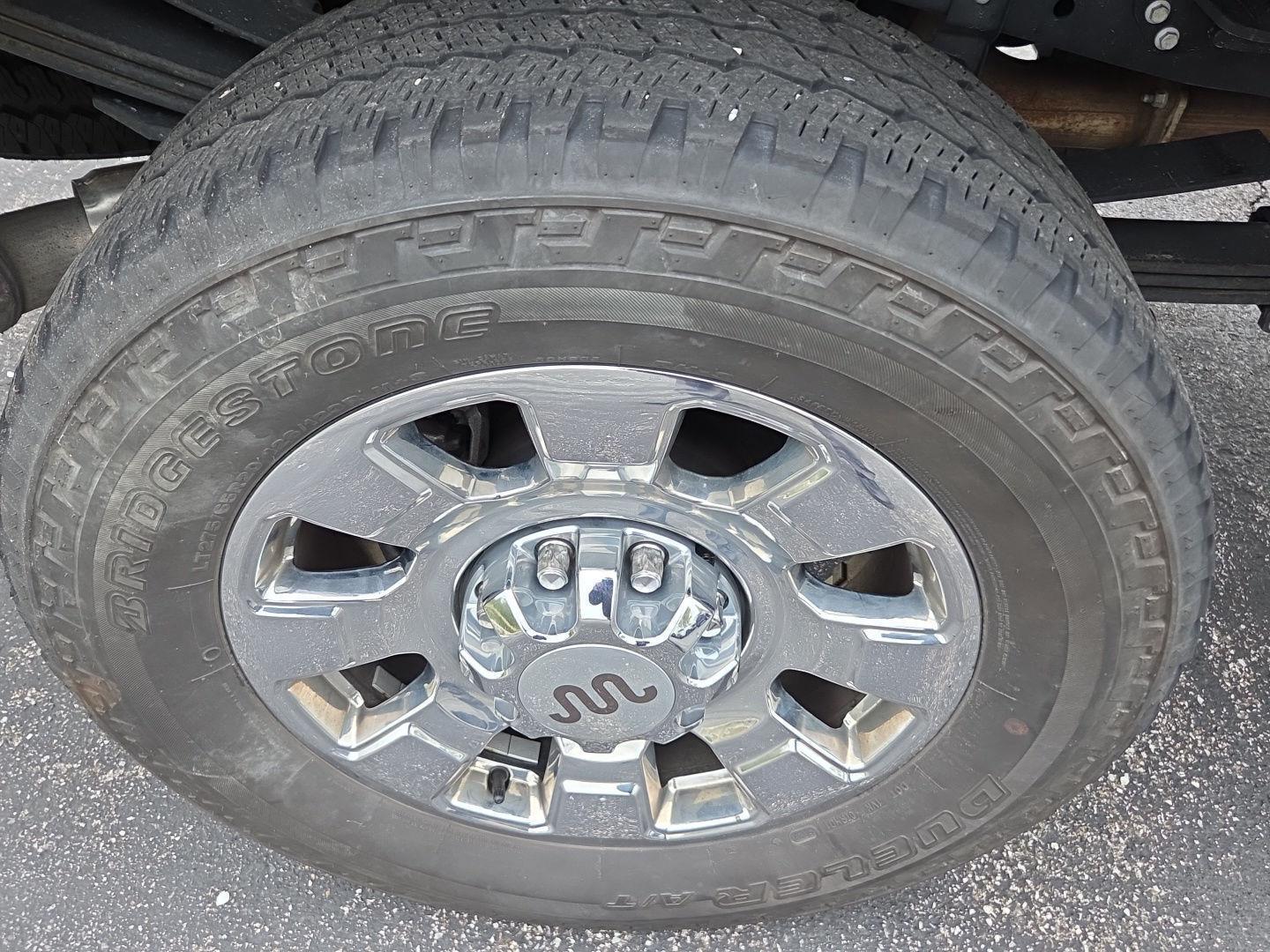 Used 2024 Agate Black Metallic Ford King Ranch image 13