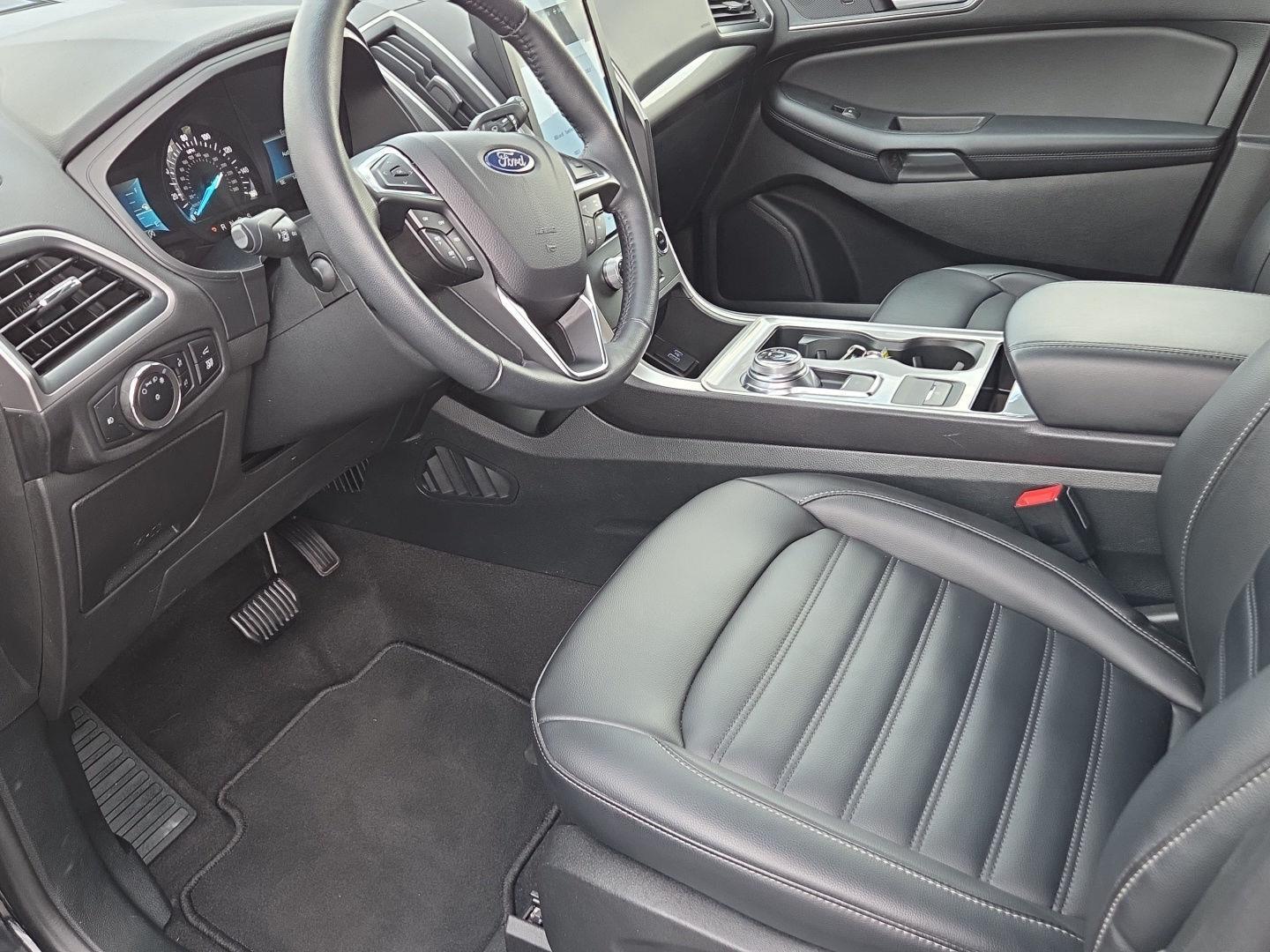 Used 2024 Agate Black Ford SEL image 8