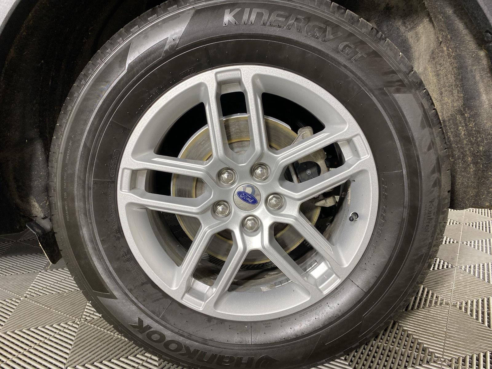 Used 2025 Agate Black Metallic Ford Active image 12