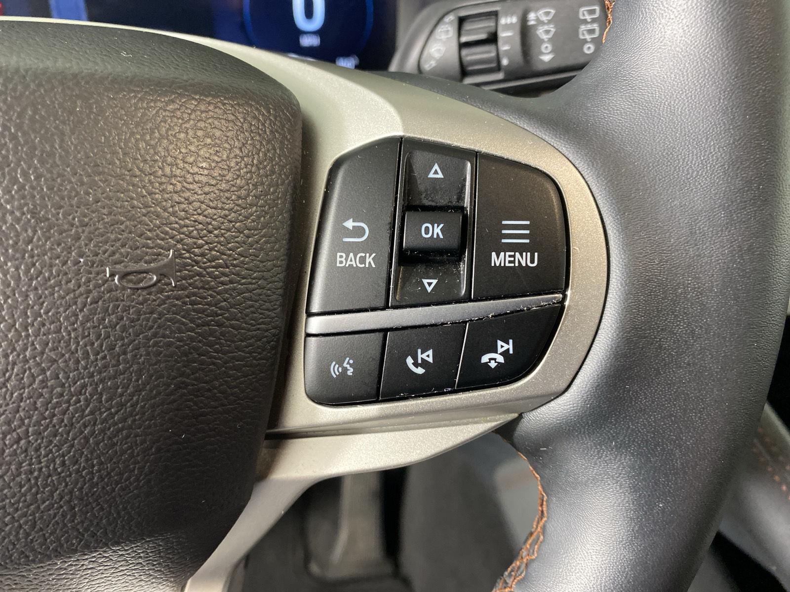 Used 2025 Agate Black Metallic Ford Active image 19