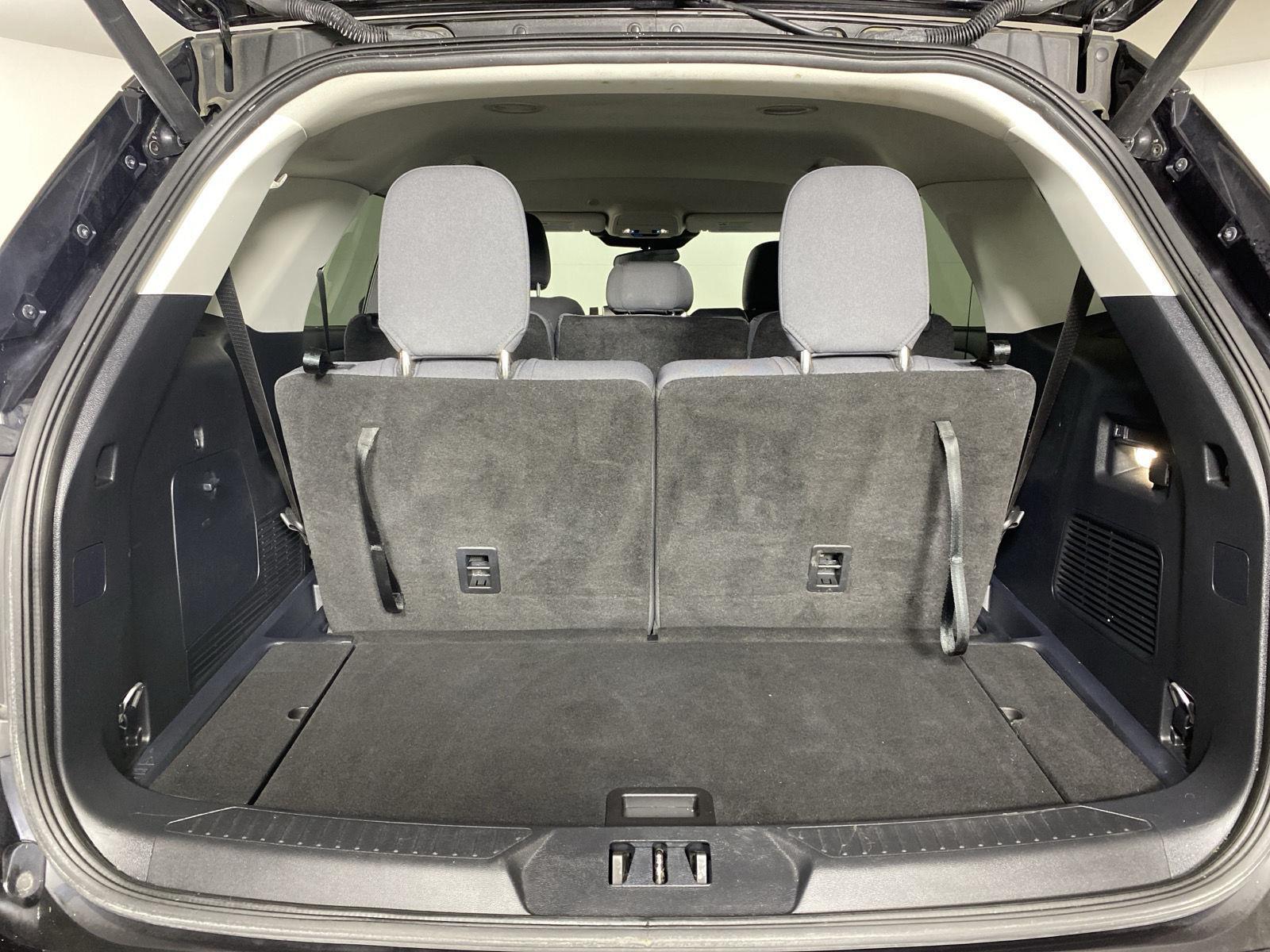 Used 2025 Agate Black Metallic Ford Active image 28