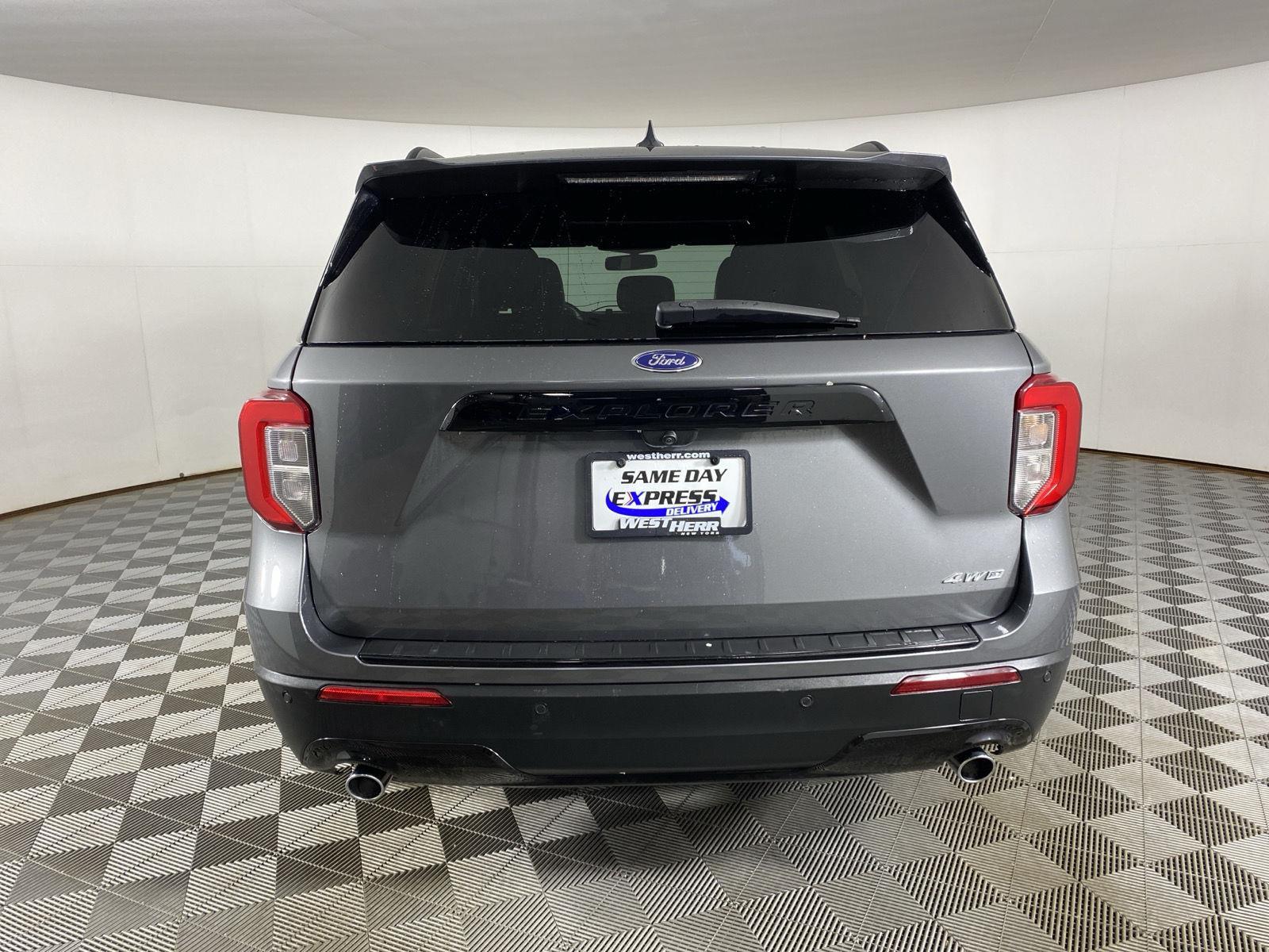 Used 2023 Carbonized Gray Ford ST-Line image 6