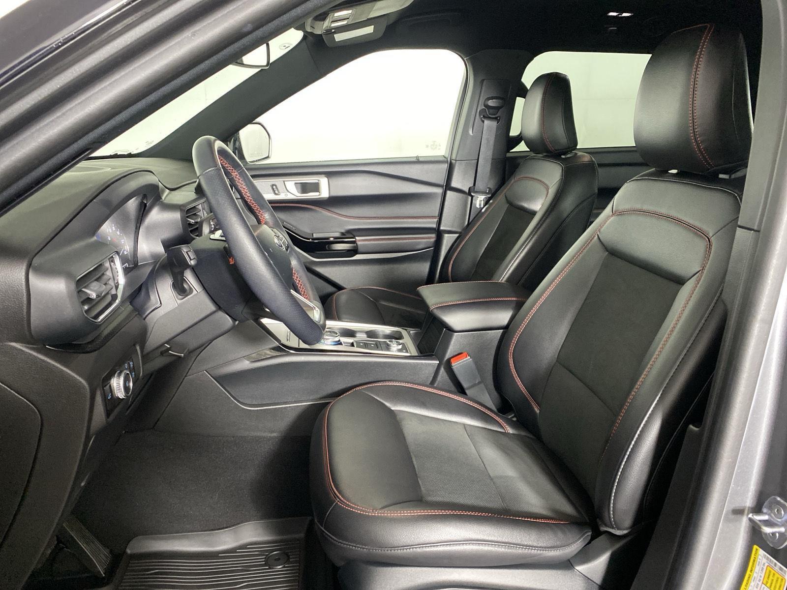 Used 2023 Carbonized Gray Ford ST-Line image 10
