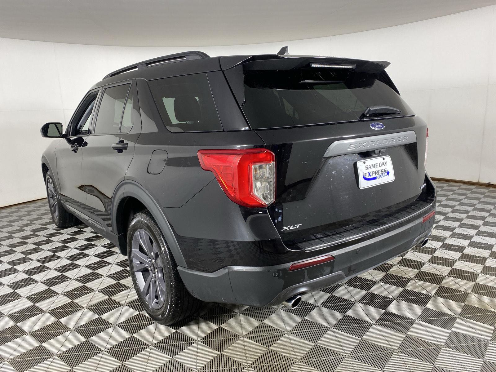 Used 2024 Agate Black Ford XLT image 5