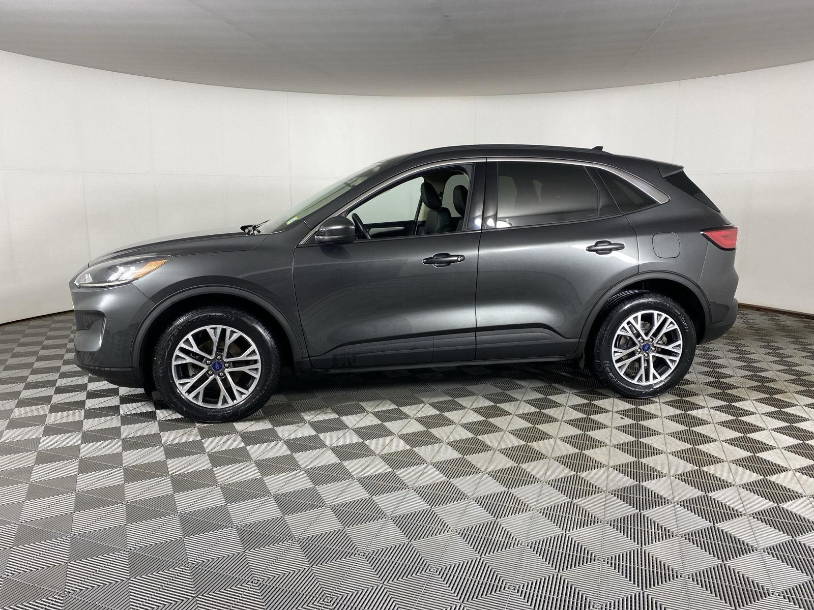Used 2020 Magnetic Ford SEL image 4