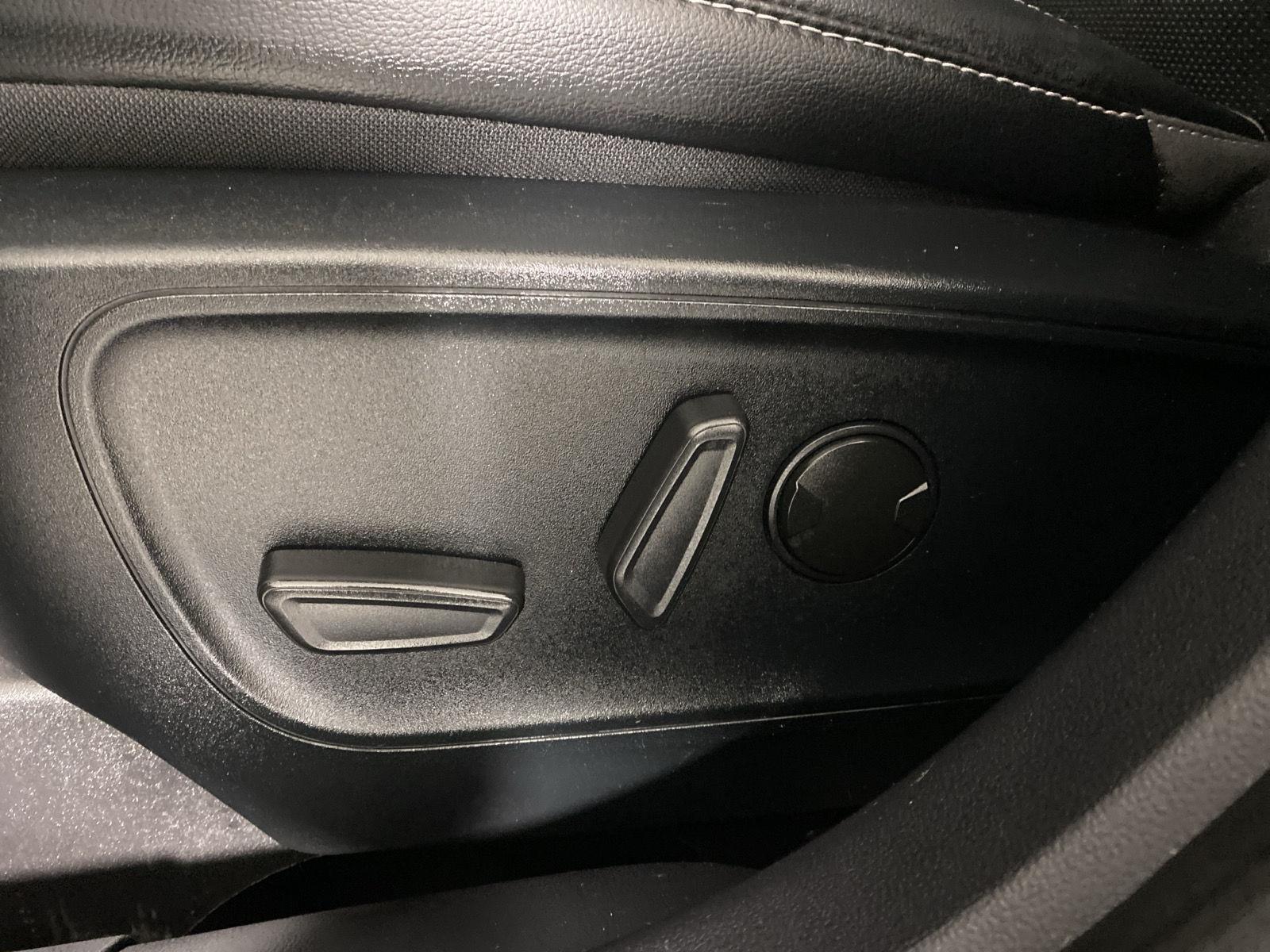 Used 2020 Magnetic Ford SEL image 11