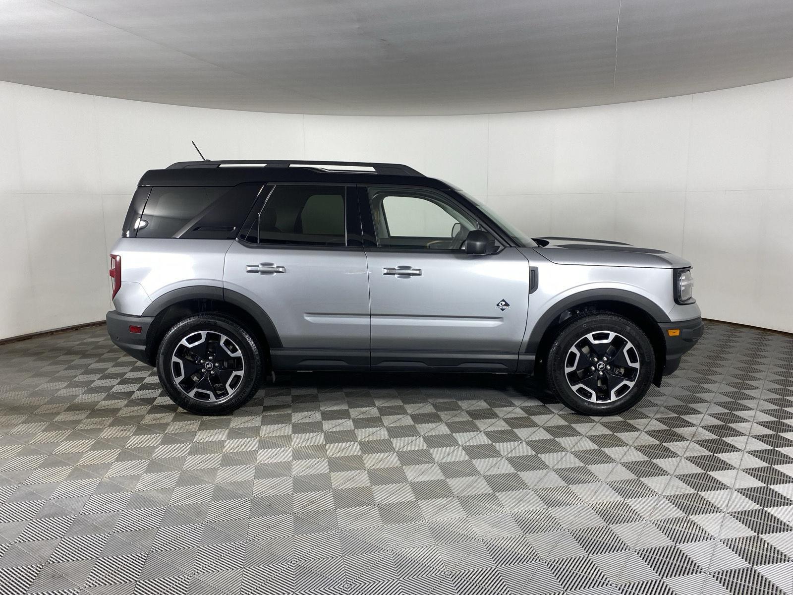 Used 2021 Iconic Silver Ford Outer Banks image 12