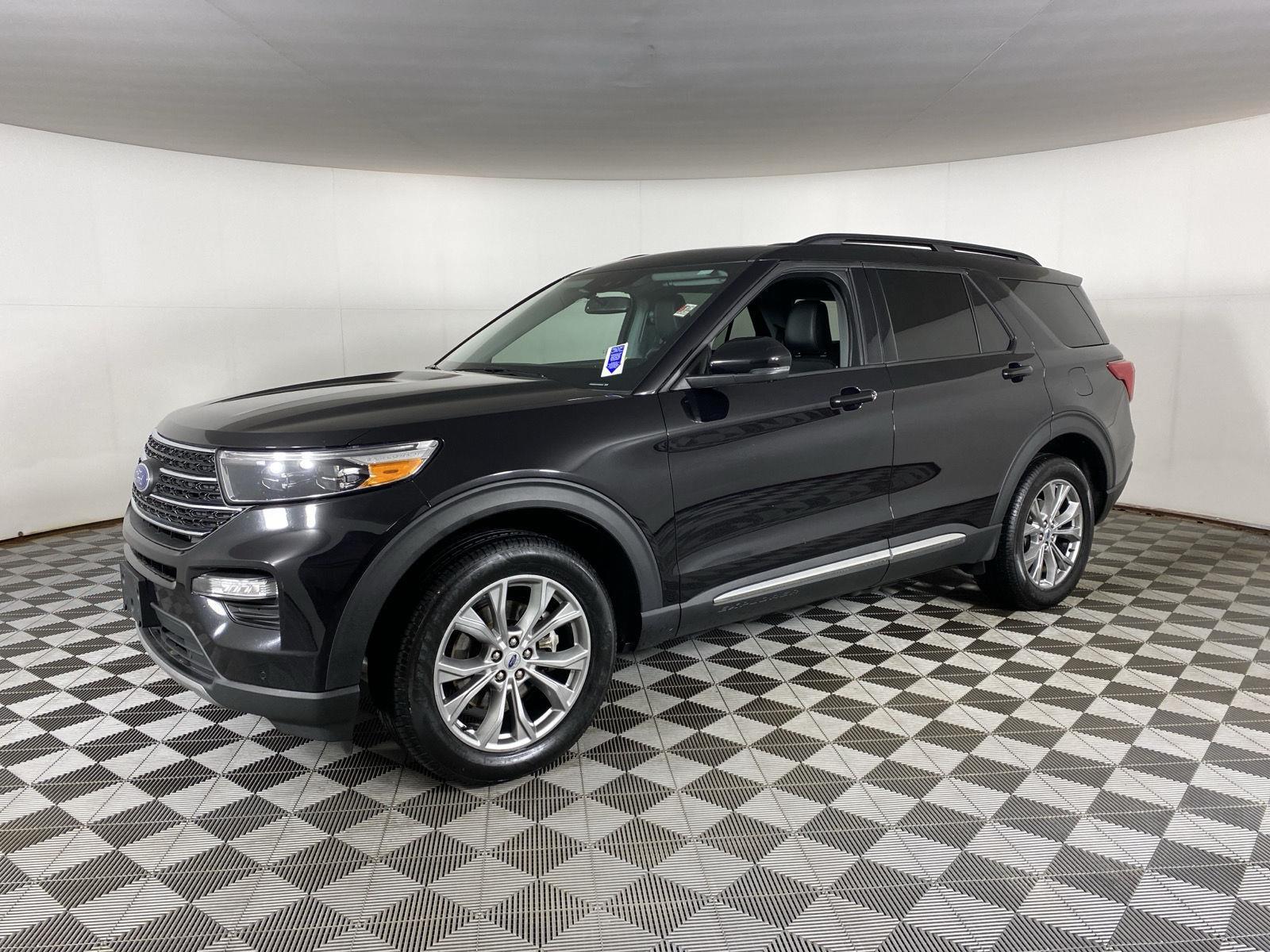 Used 2023 Agate Black Metallic Ford XLT image 6