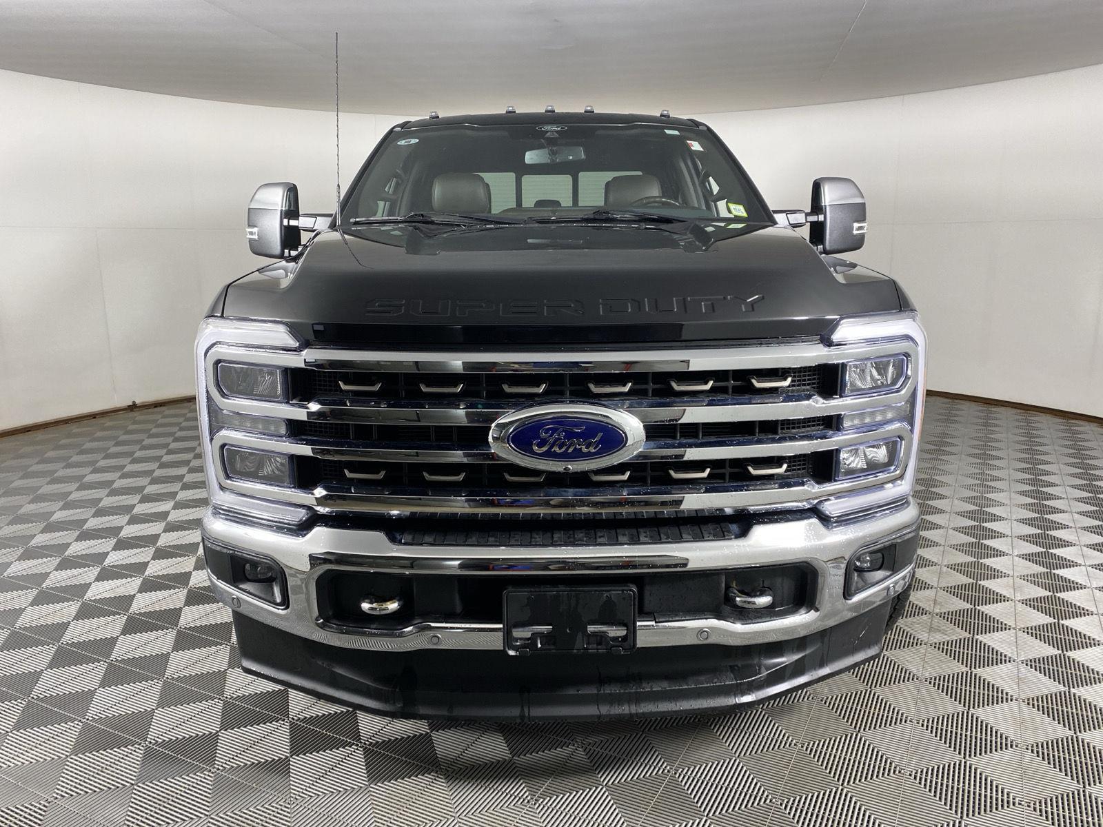 Used 2024 Agate Black Metallic Ford King Ranch image 28