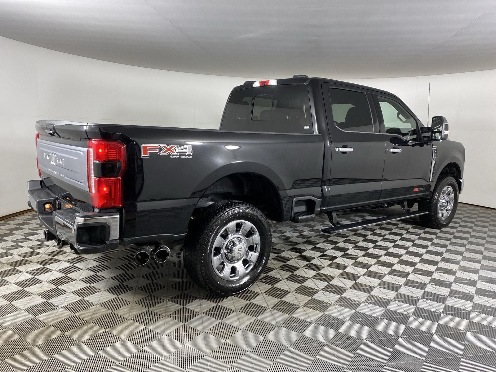 Used 2024 Agate Black Metallic Ford King Ranch image 33