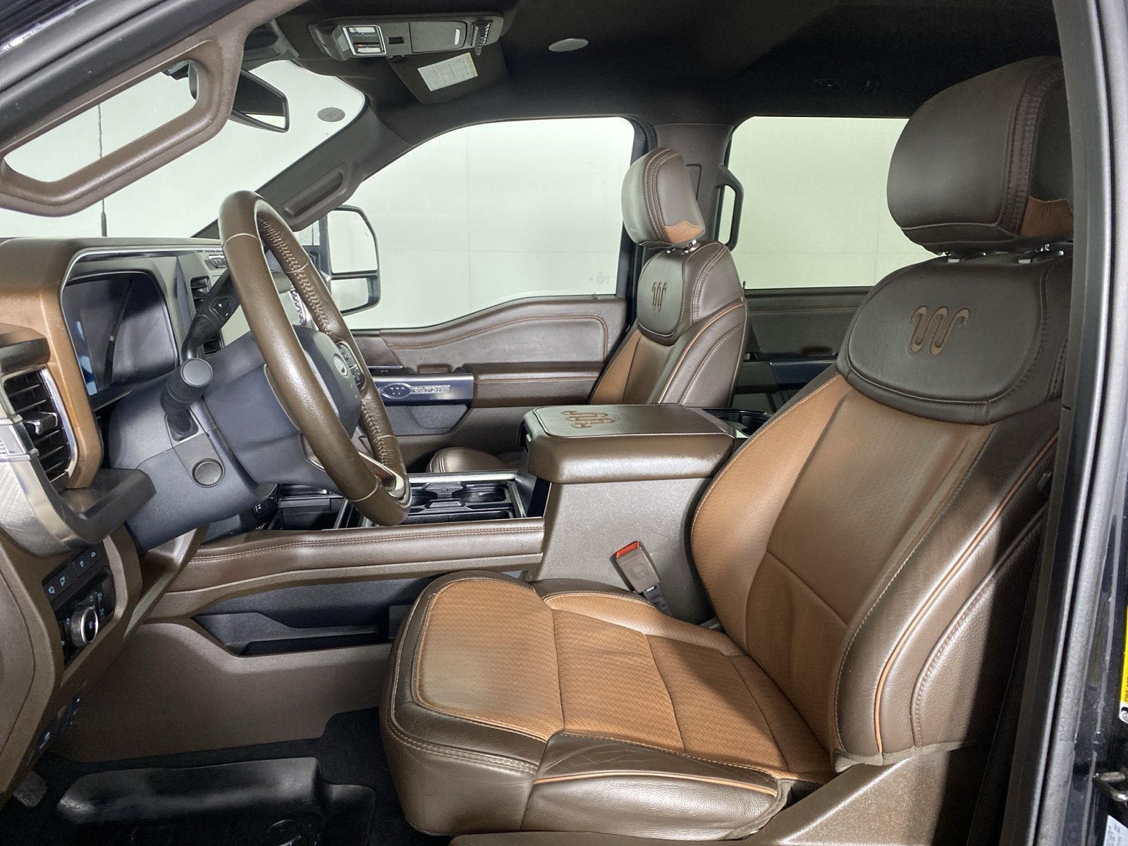 Used 2024 Agate Black Metallic Ford King Ranch image 36
