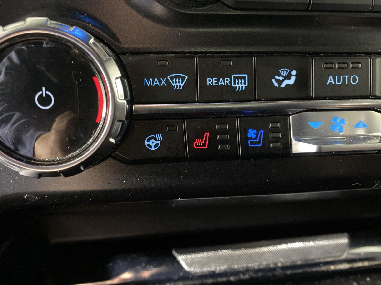 Used 2024 Agate Black Metallic Ford King Ranch image 47