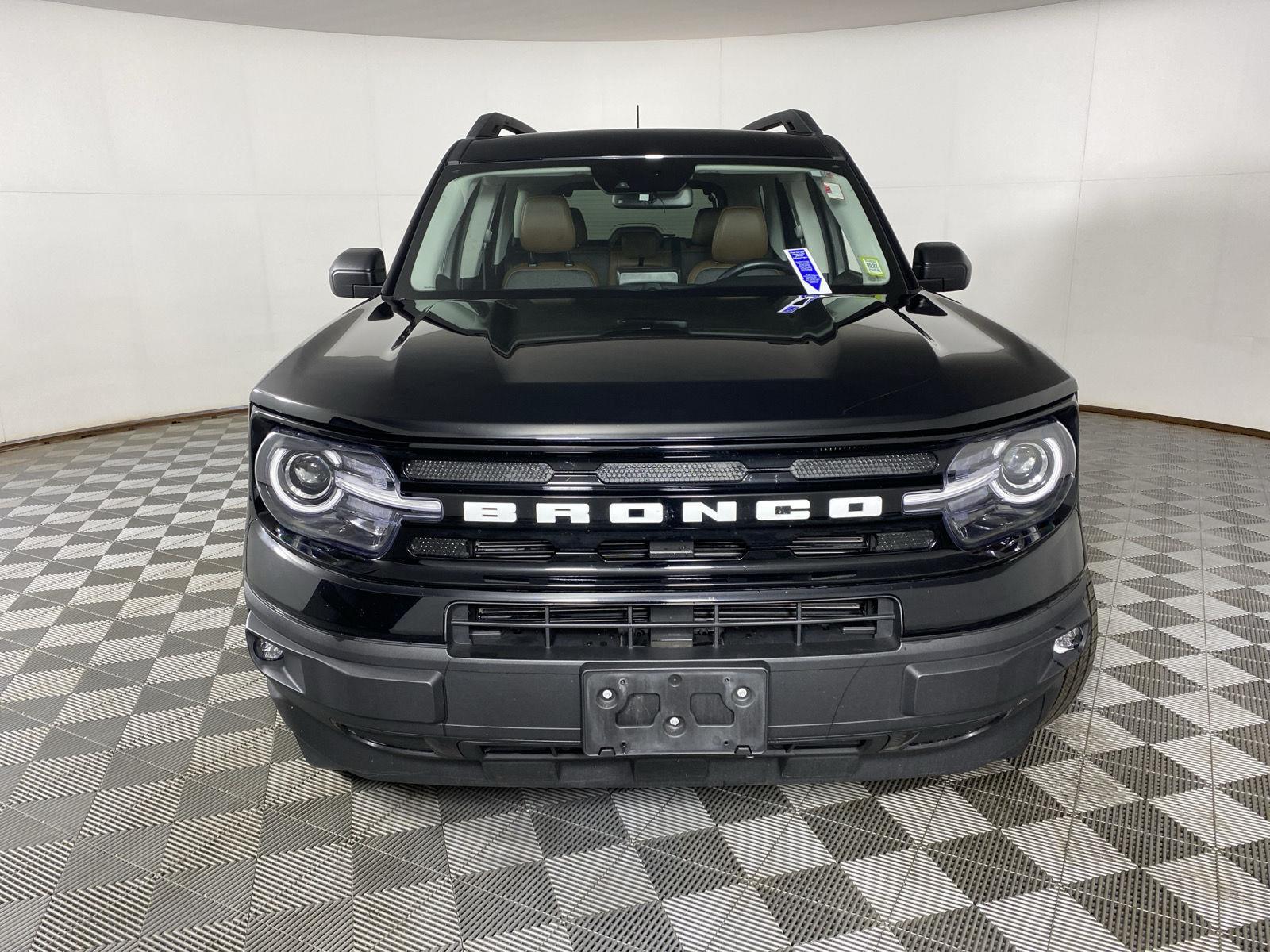 Used 2023 Shadow Black Ford Outer Banks image 5