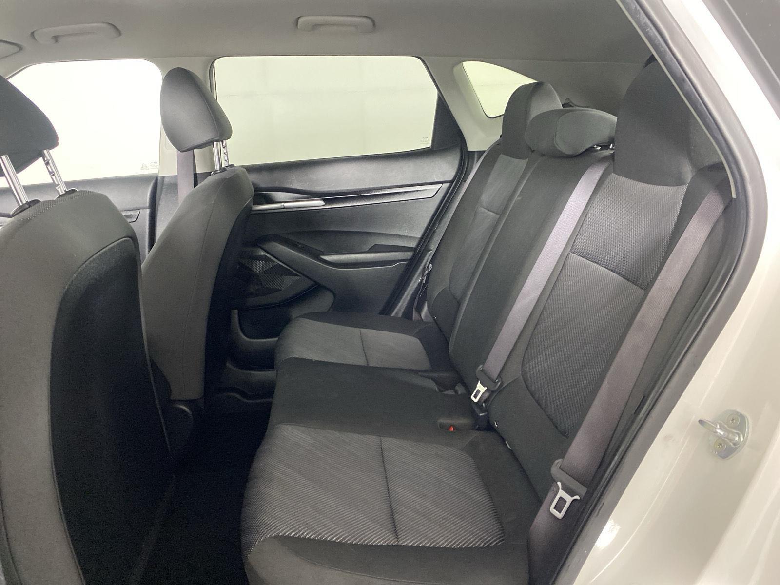 Used 2022 Snow White Pearl Kia LX image 35