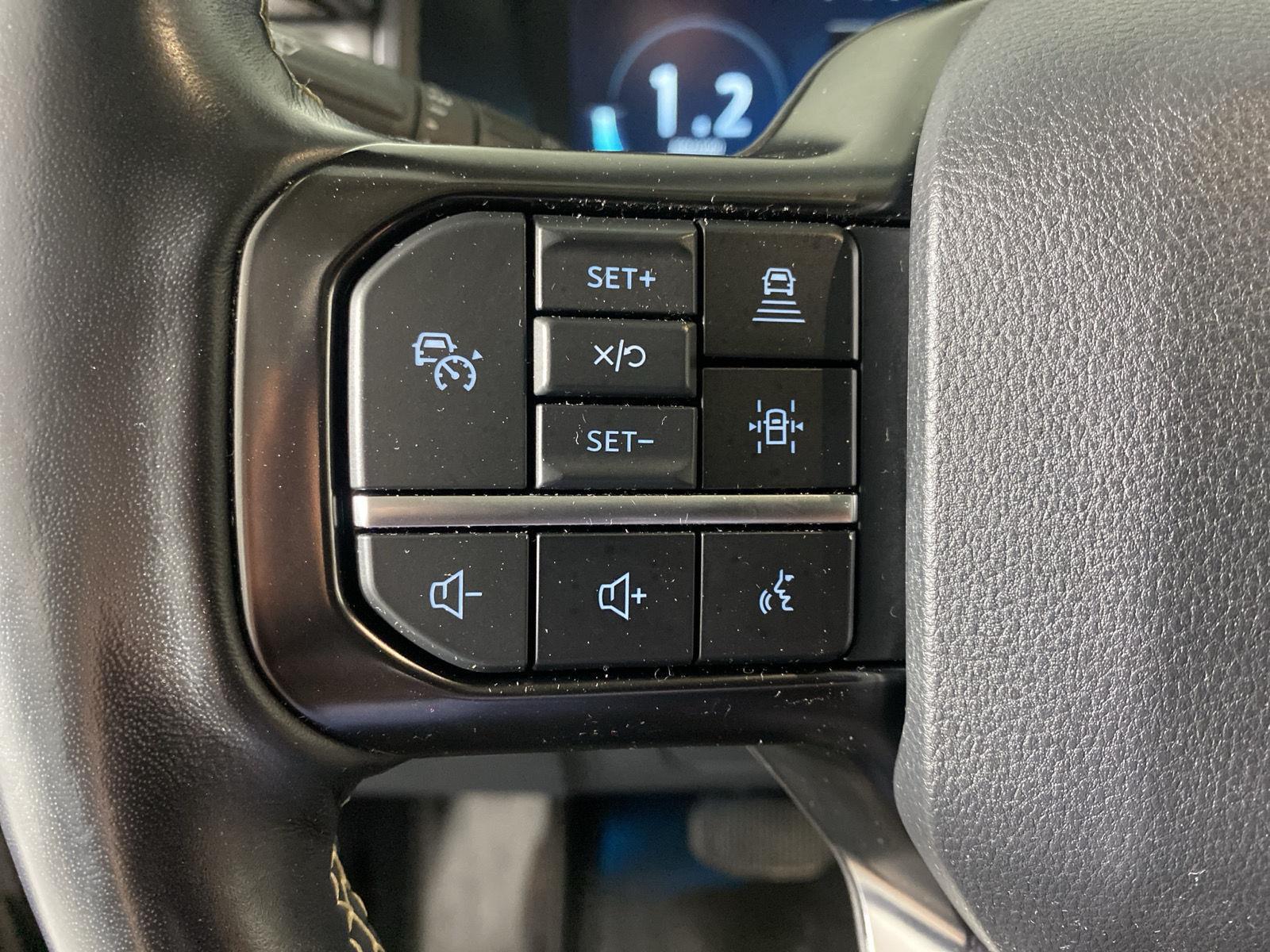 Used 2023 Agate Black Ford Platinum image 18