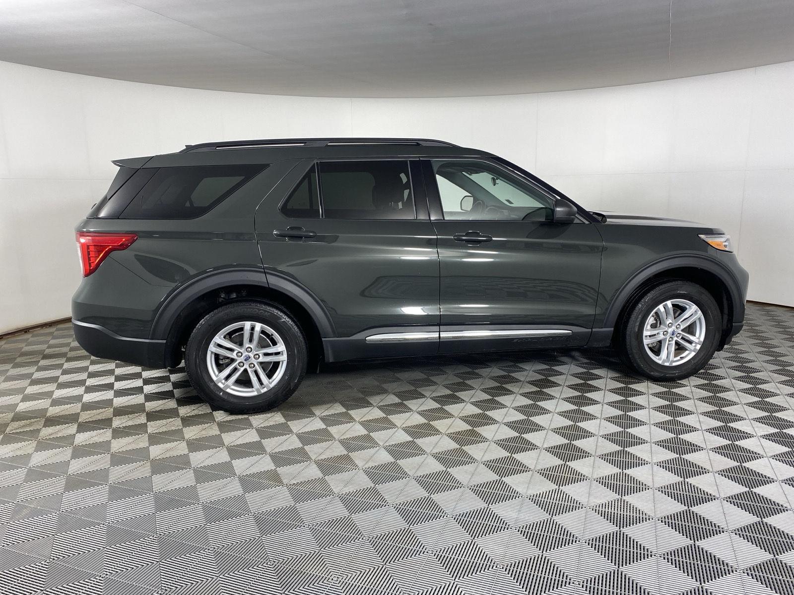 Used 2023 Forged Green Ford XLT image 17