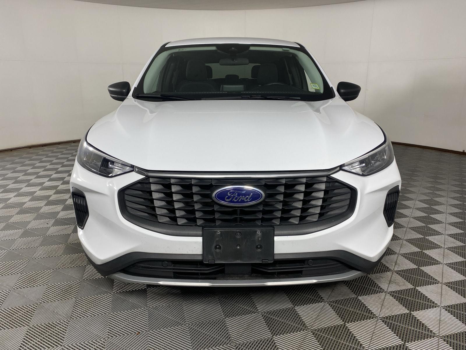 Used 2023 Oxford White Ford Active image 10
