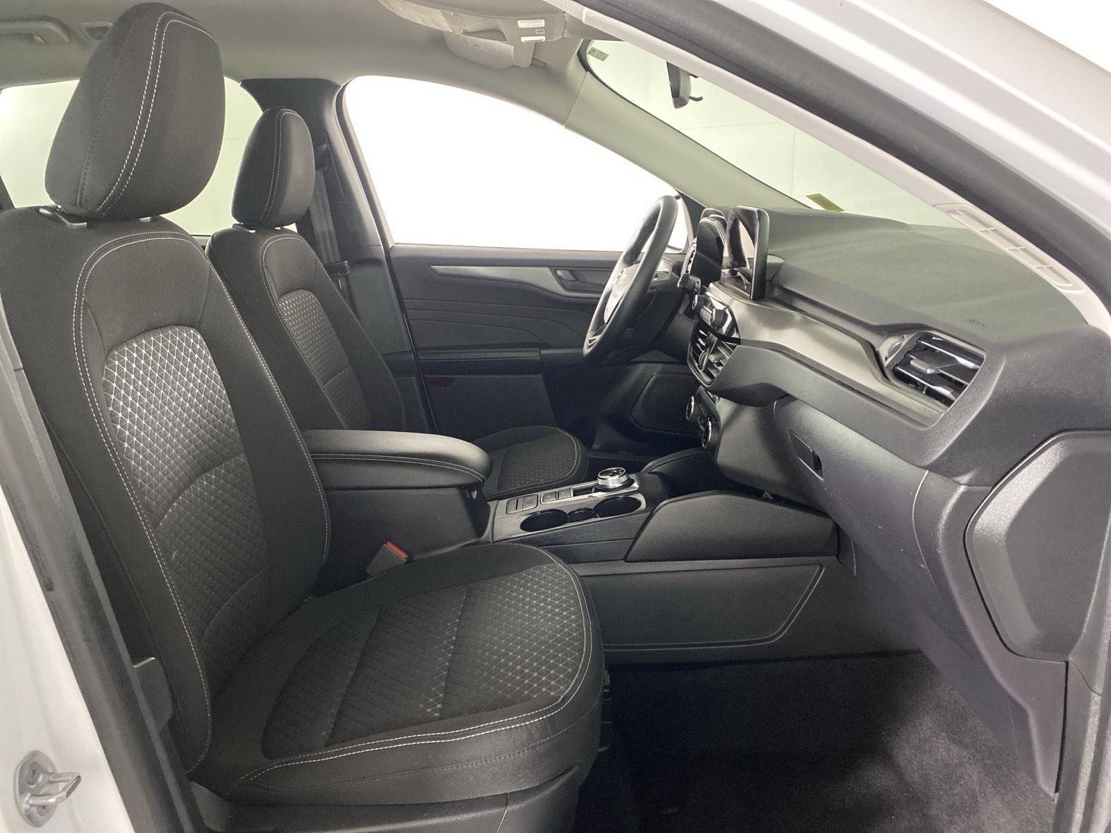 Used 2023 Oxford White Ford Active image 28