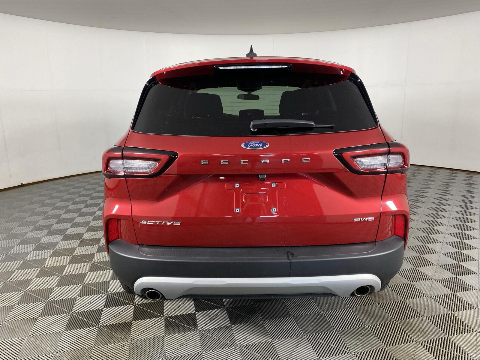 Used 2025 Rapid Red Metallic Tinted Clearcoat Ford Active image 9